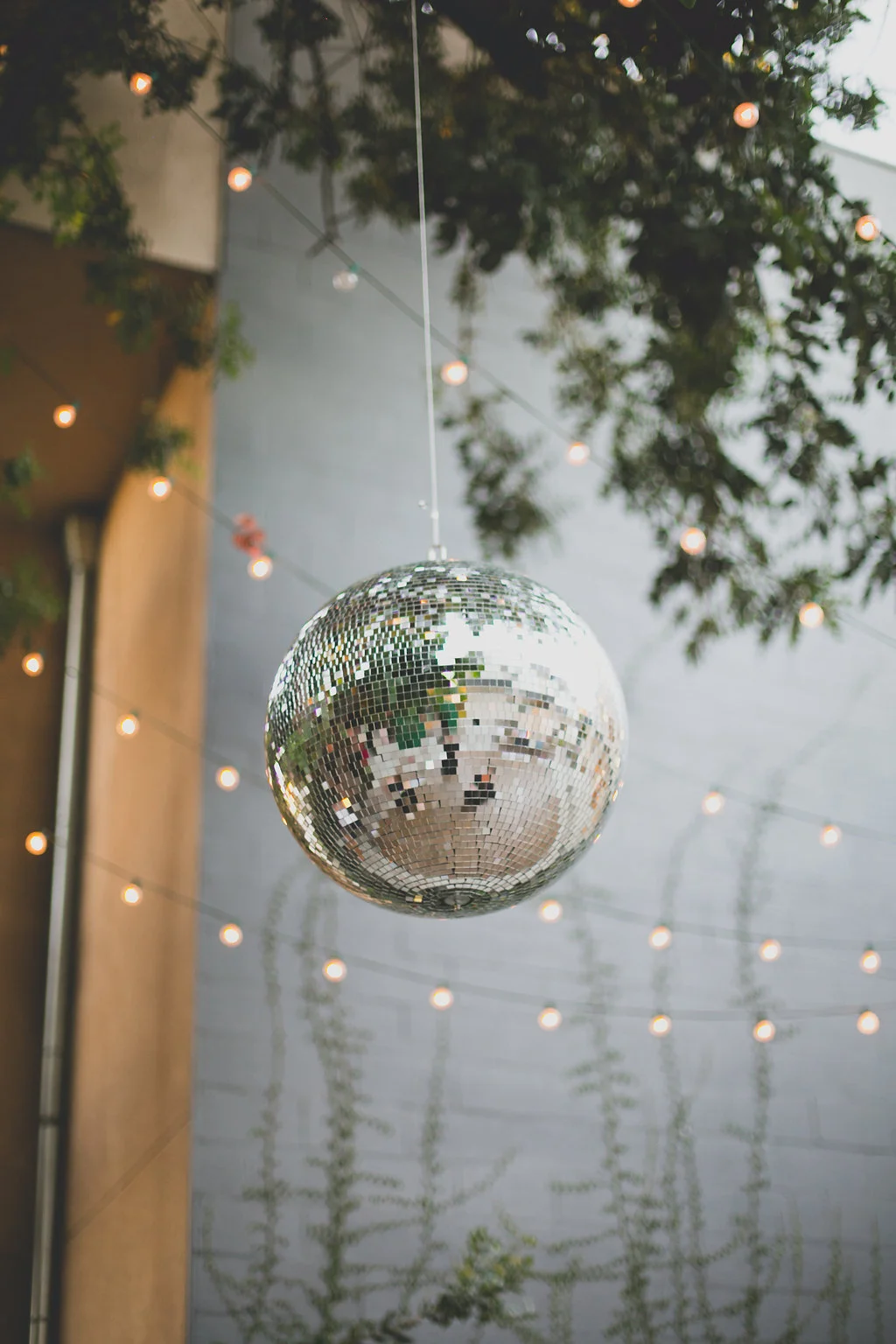 FloatawayStudios_Lindsey+Saman-0948.jpg
