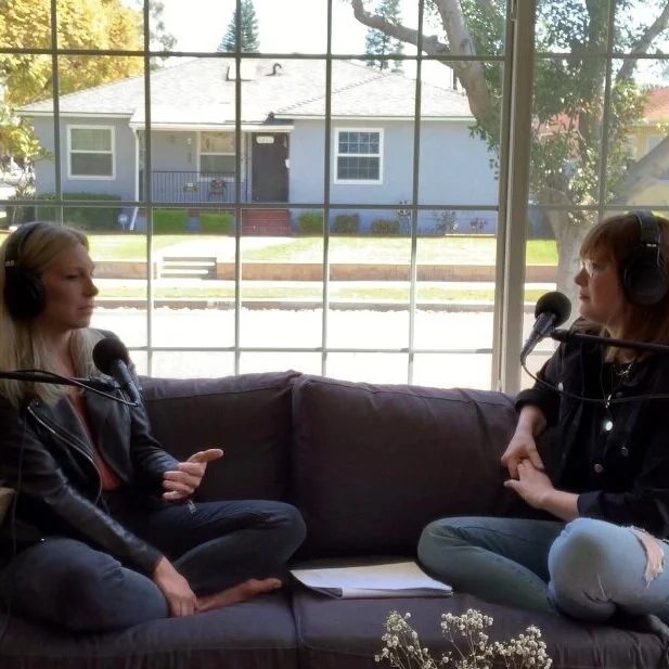 Episode # 1003 - A One-Woman Show to a National Success with Cassandra Stearns of Borrowed Blu