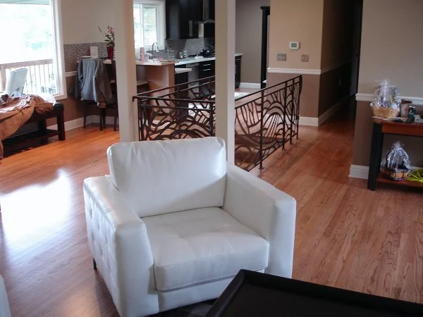 GP Railing Living Room 2500.jpg