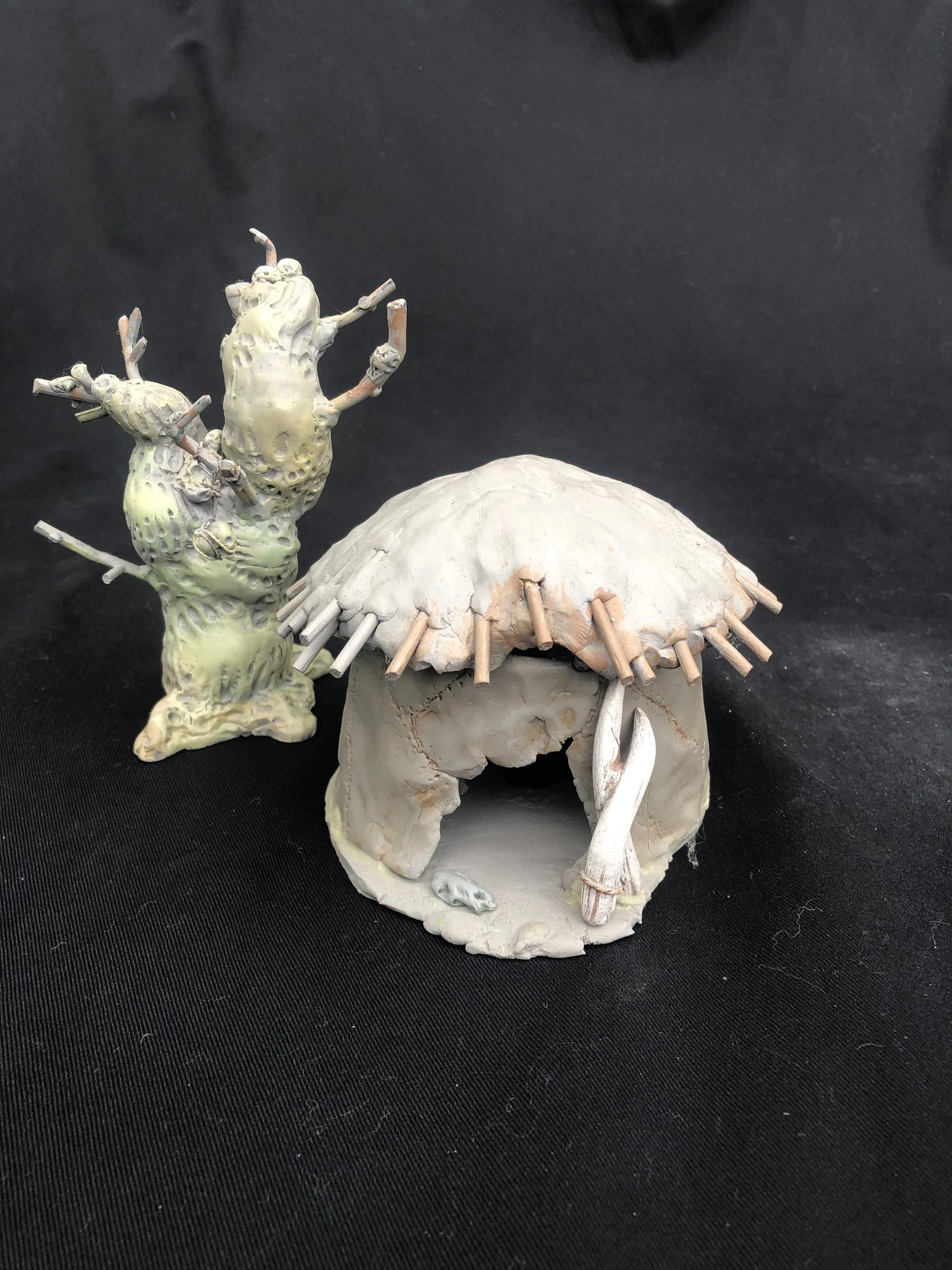  The Mud Hut and the Hanging Tree 