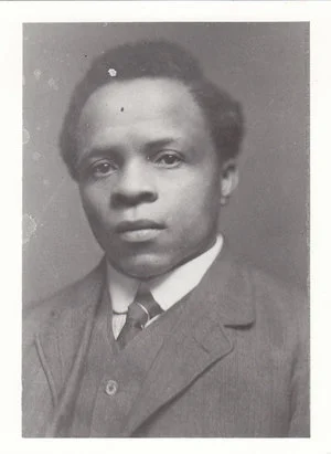 Portrait of Sol Plaatje during his 1916 trip to England.