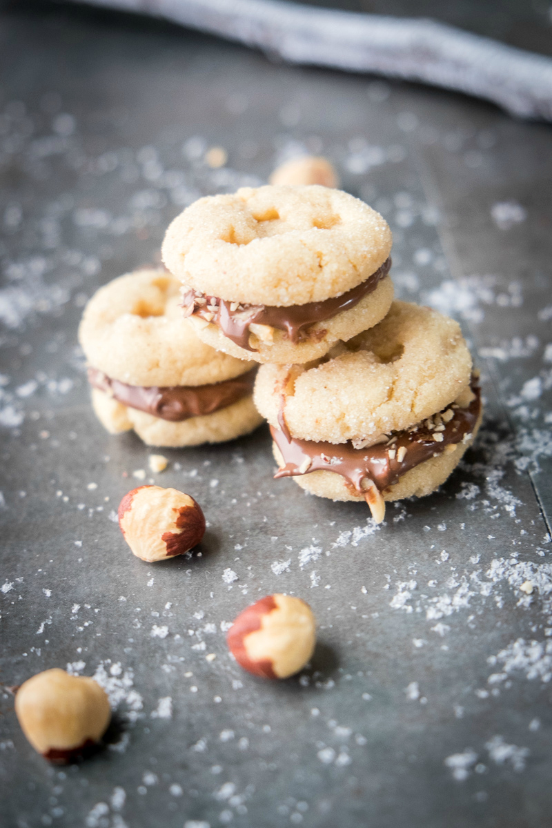 salted-nutella-peanut-butte-rsandwich-cookies