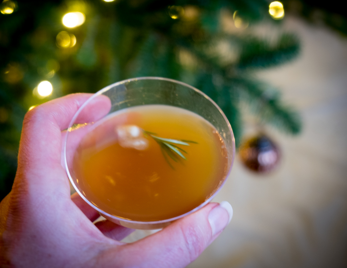 holiday-christmas-party-bourbon-cider-fig