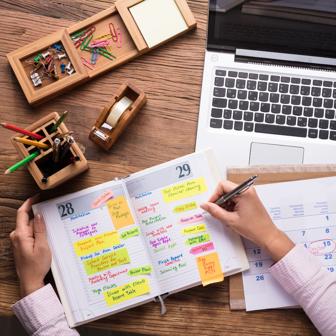 How I Manage My Time as a Part-Time Knitting Pattern Designer