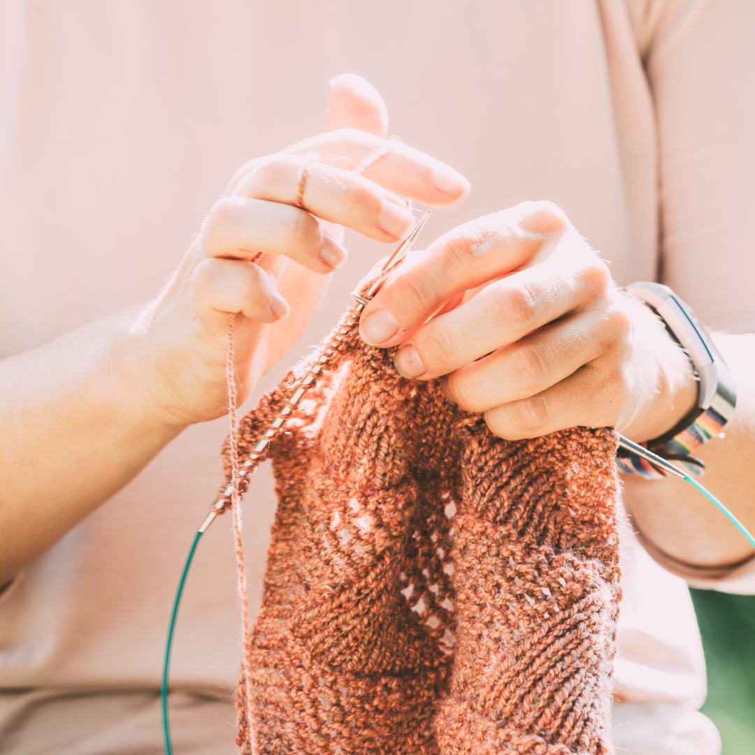 4 Game-Changing Tips to Boost Your Design Output with Sample Knitters