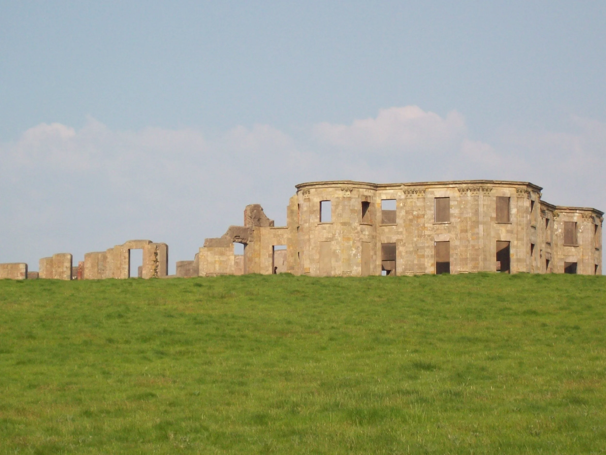 Downhill House