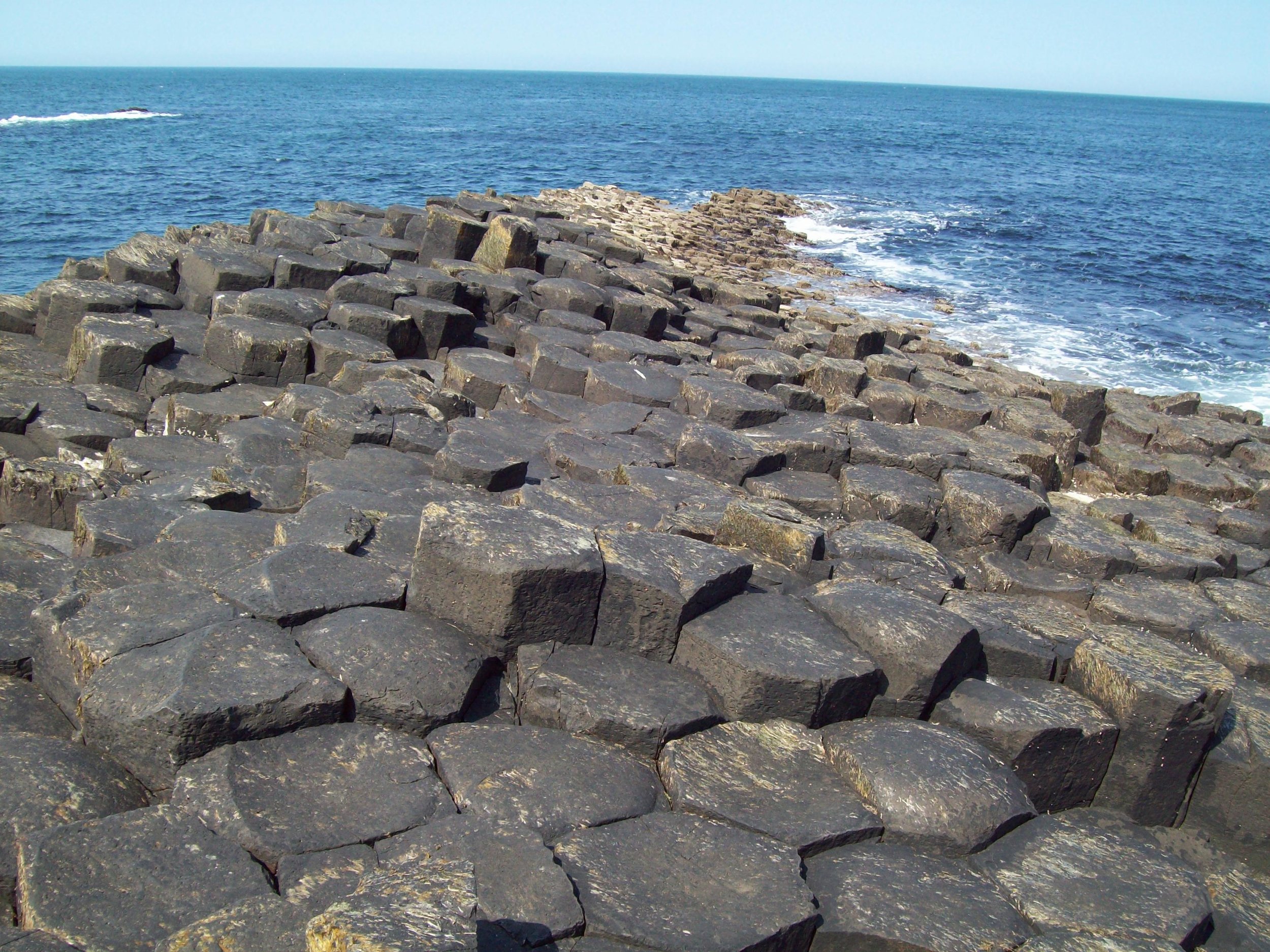 Giant's Causeway, Shore