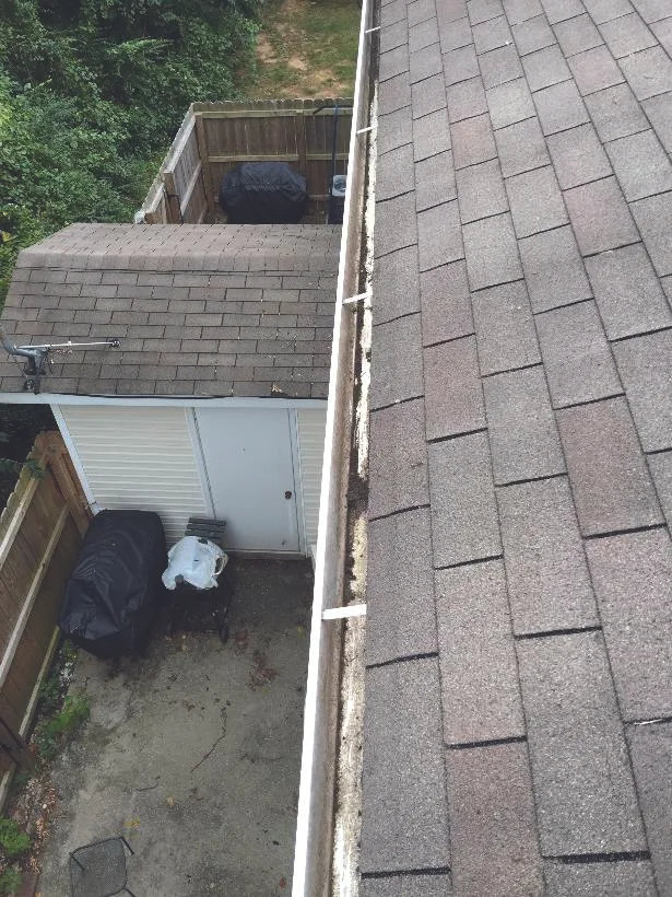 GutterCleaning01.jpg