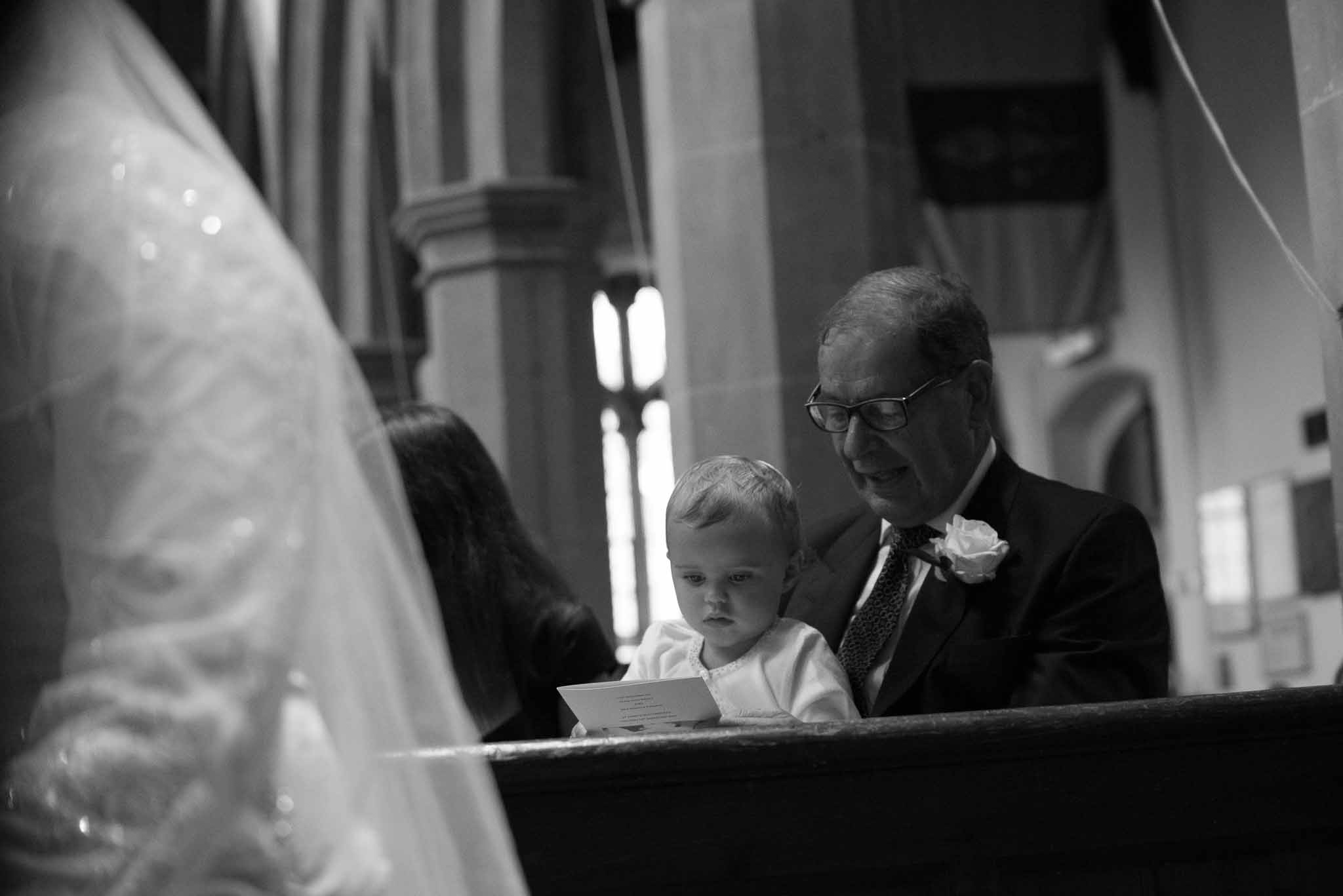 St Mary & All Saints Beaconsfield, St Mary's Beaconsfield, Beaconsfield wedding photographer, Beaconsfield wedding, Buckinghamshire wedding Reportage wedding photography