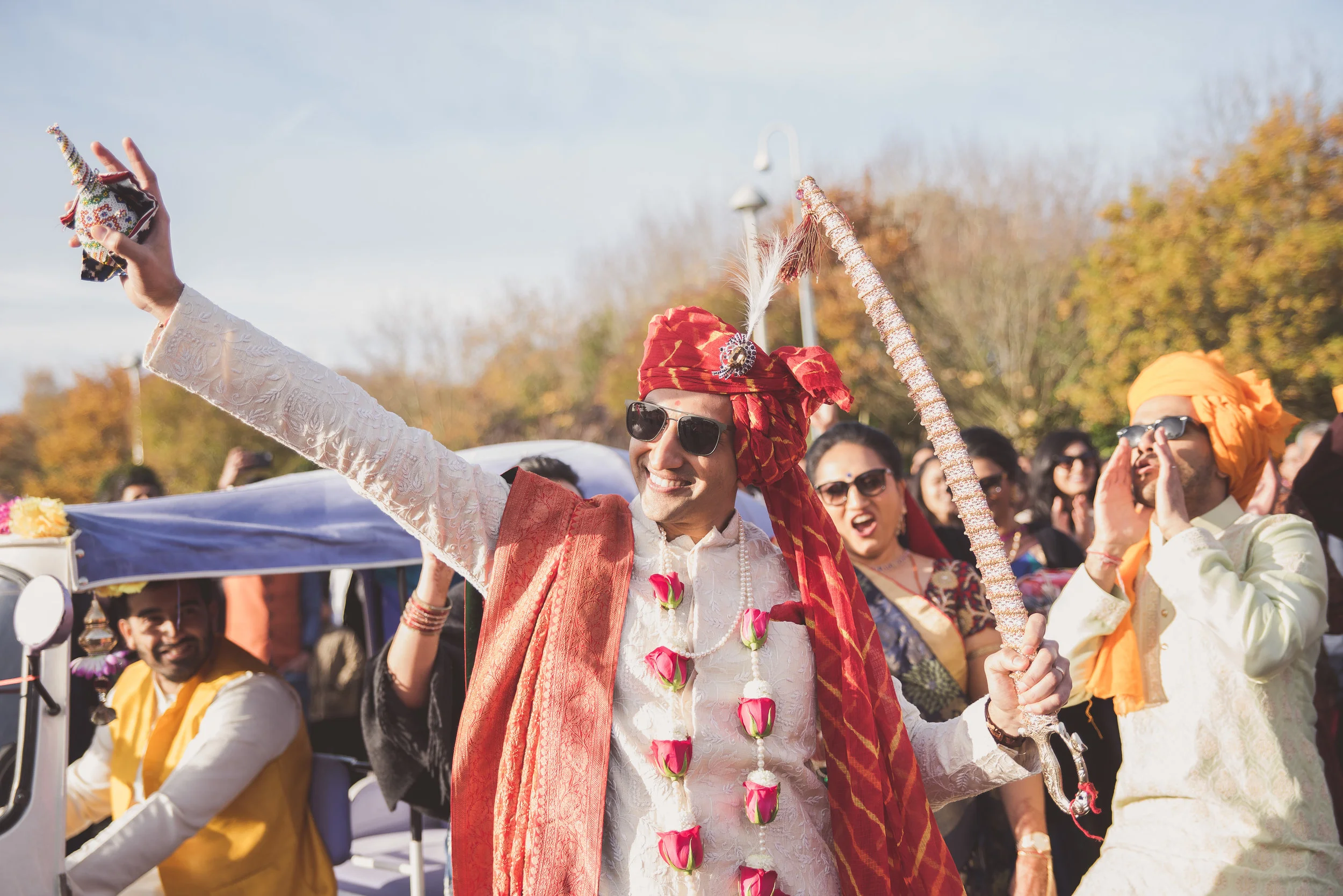 Hindu groom arrives by rickshaw
