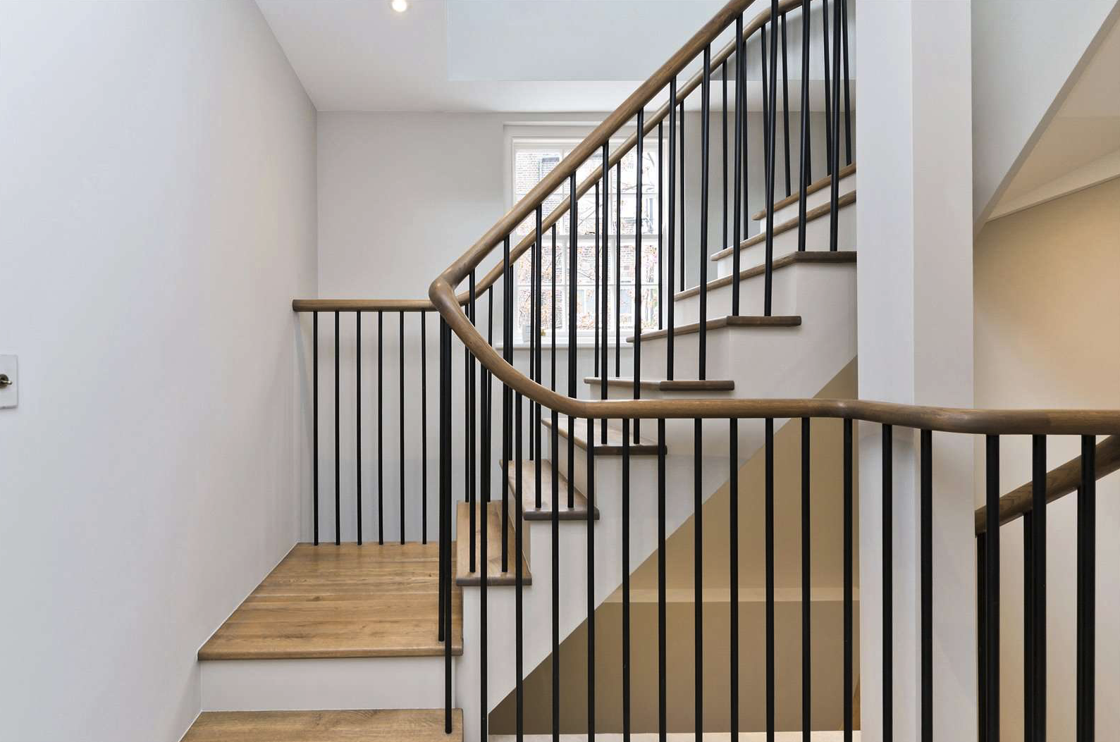Bespoke staircase, Belgravia — Saville Construction