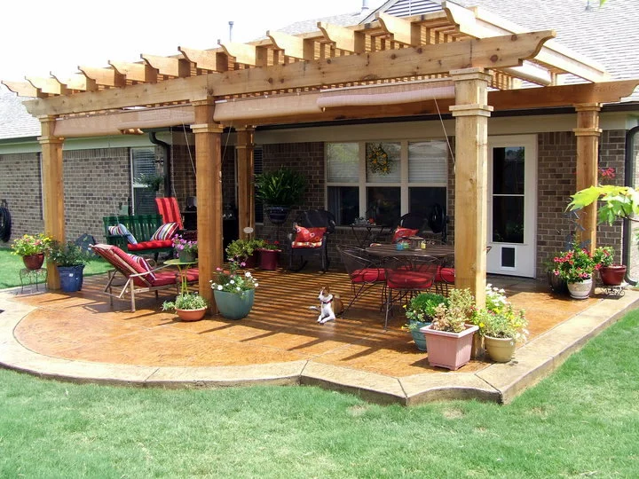 MemphisRedCedarPergola.jpg