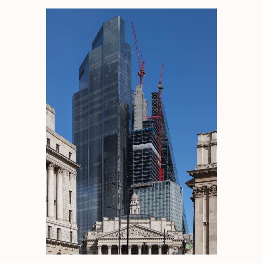 Photographed yesterday, @wilkinsoneyre&rsquo;s 8 Bishopsgate under construction in the City of London.
.
.
.
.
.
#wilkinsoneyre #8bishopsgate #constructionphotography #cityoflondon