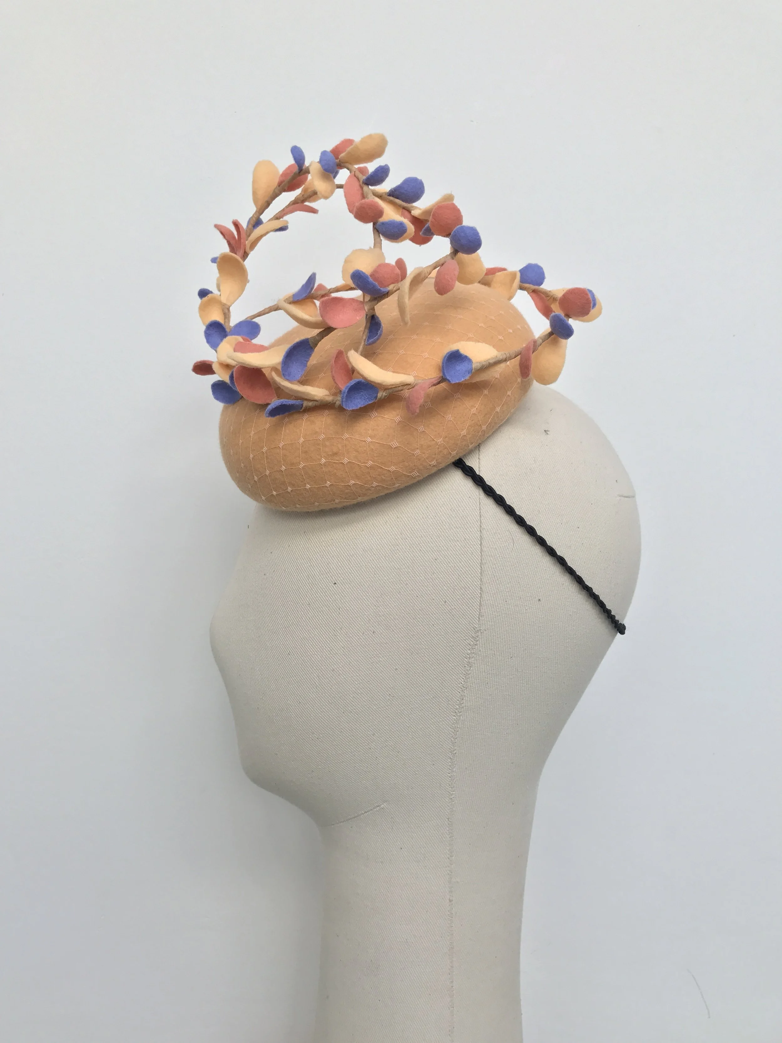  petal_twist_side_mariaetkind.JPG 