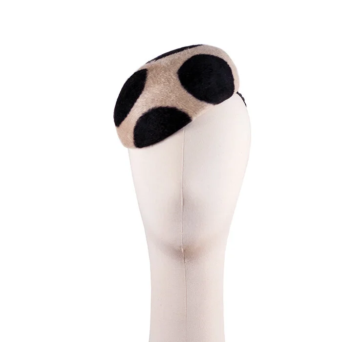 mariaetkindmillinery_polkadot_felt_berret.jpg