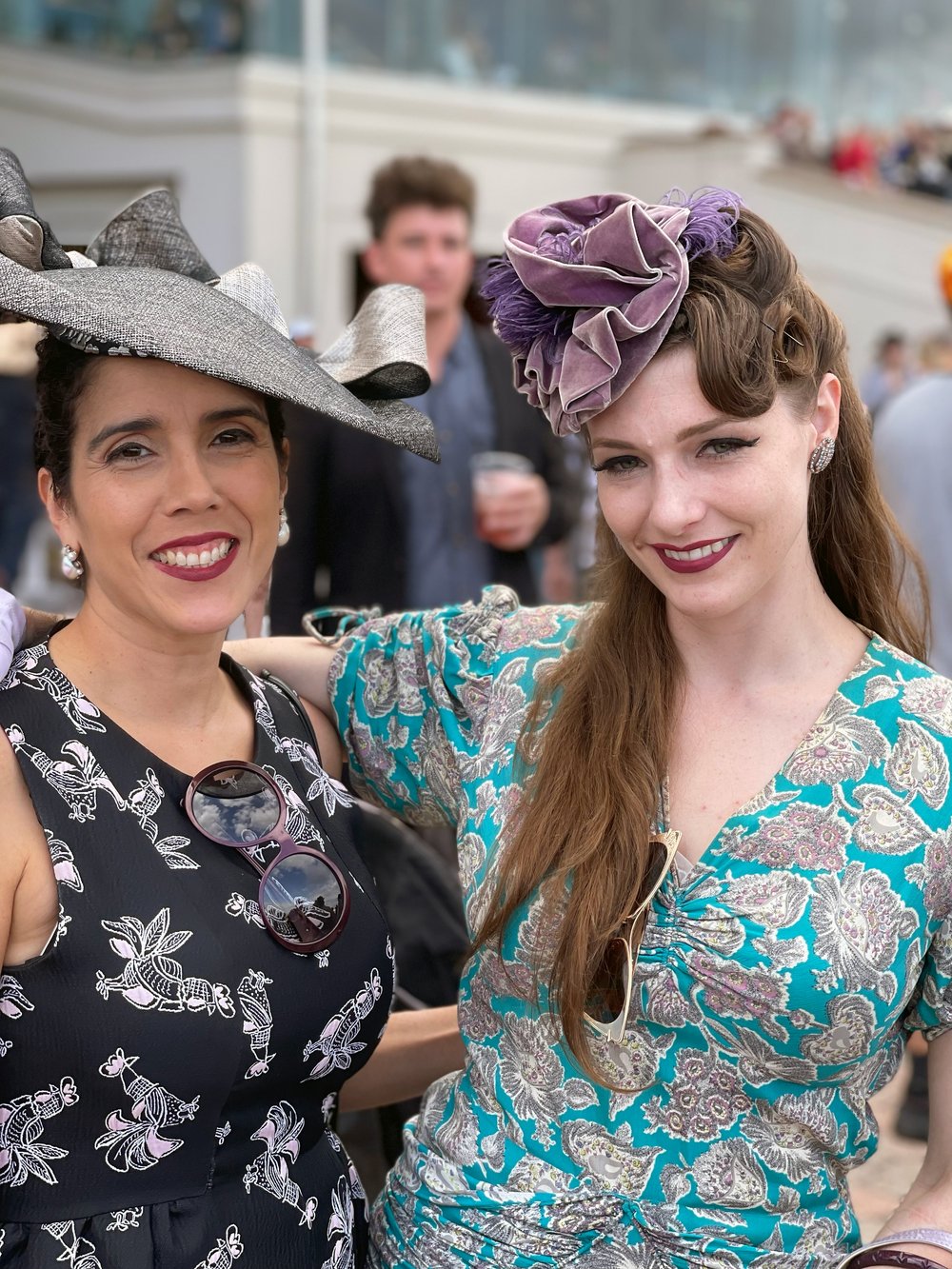 mariaetkindmillinery_racetrack2021_maria_gwen.jpg