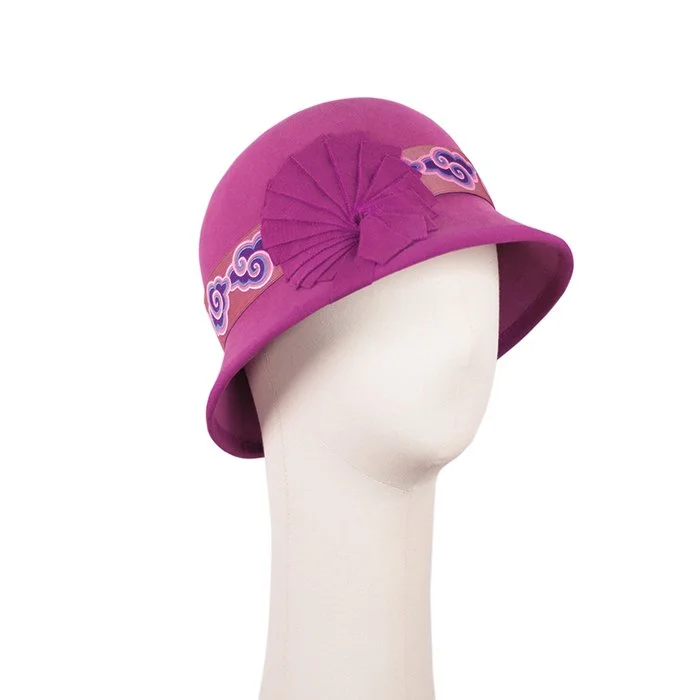 mariaetkindmillinery_fuschia_felt_art_deco_cloche.jpg