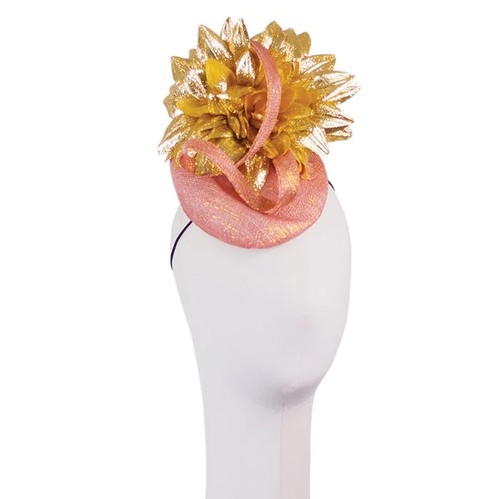 Mania Love Fascinator