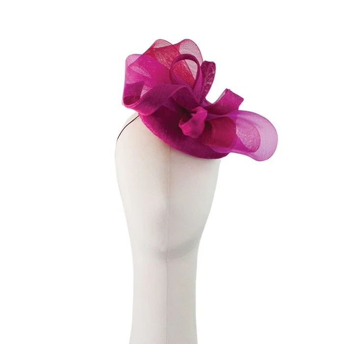 Magenta straw fascinator with straw and crin swirls. Perfect to wear this week during @tales_of_the_cocktail  tasting evening event! Cheers 🍹👒 #summervibes #millinerycouture