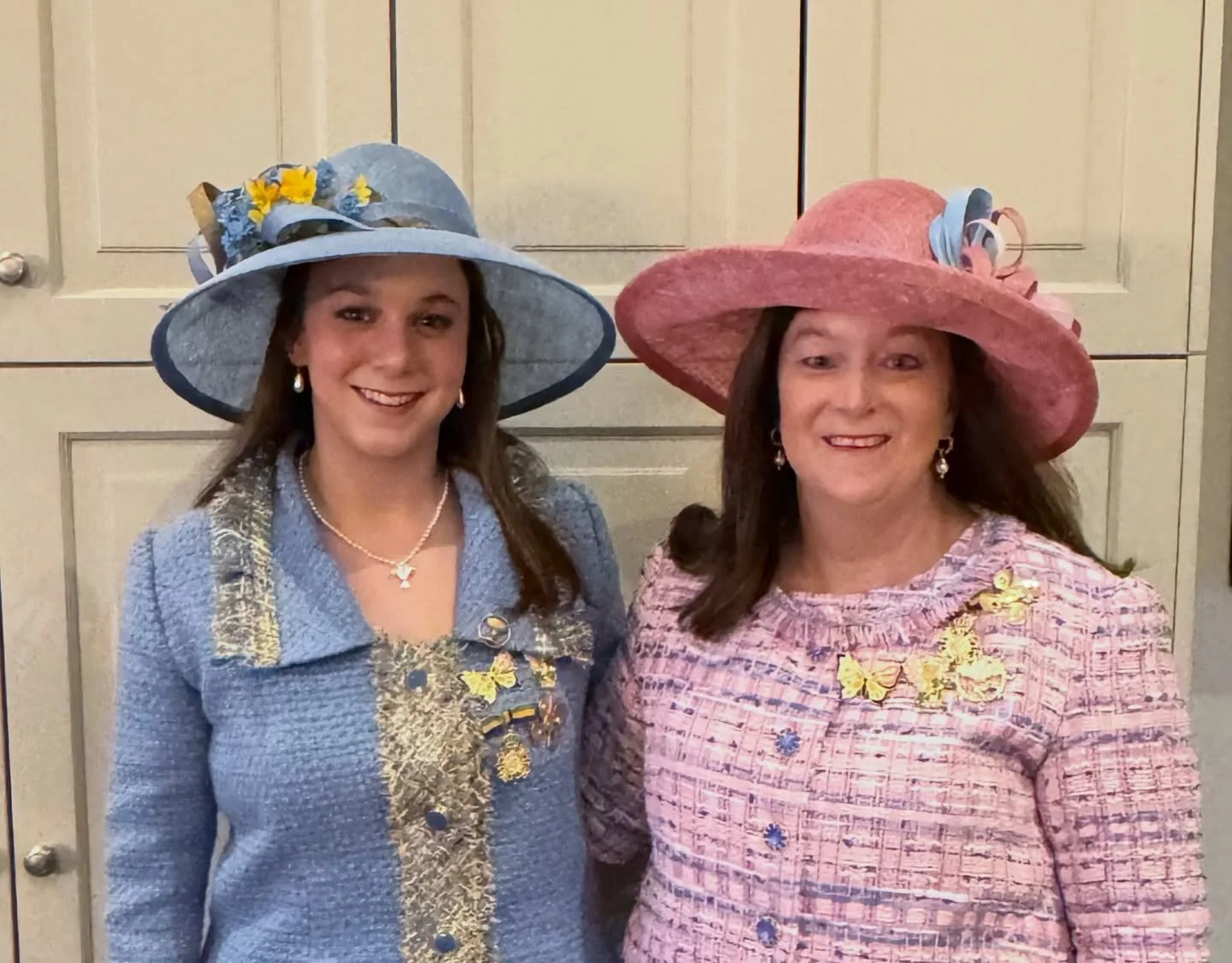 Mardi Gras 2026 Ellie and Mary wearing custom hats by me and suits by @suzanneperronstpaul (I know this post is a little late 😉) 💛💚💜