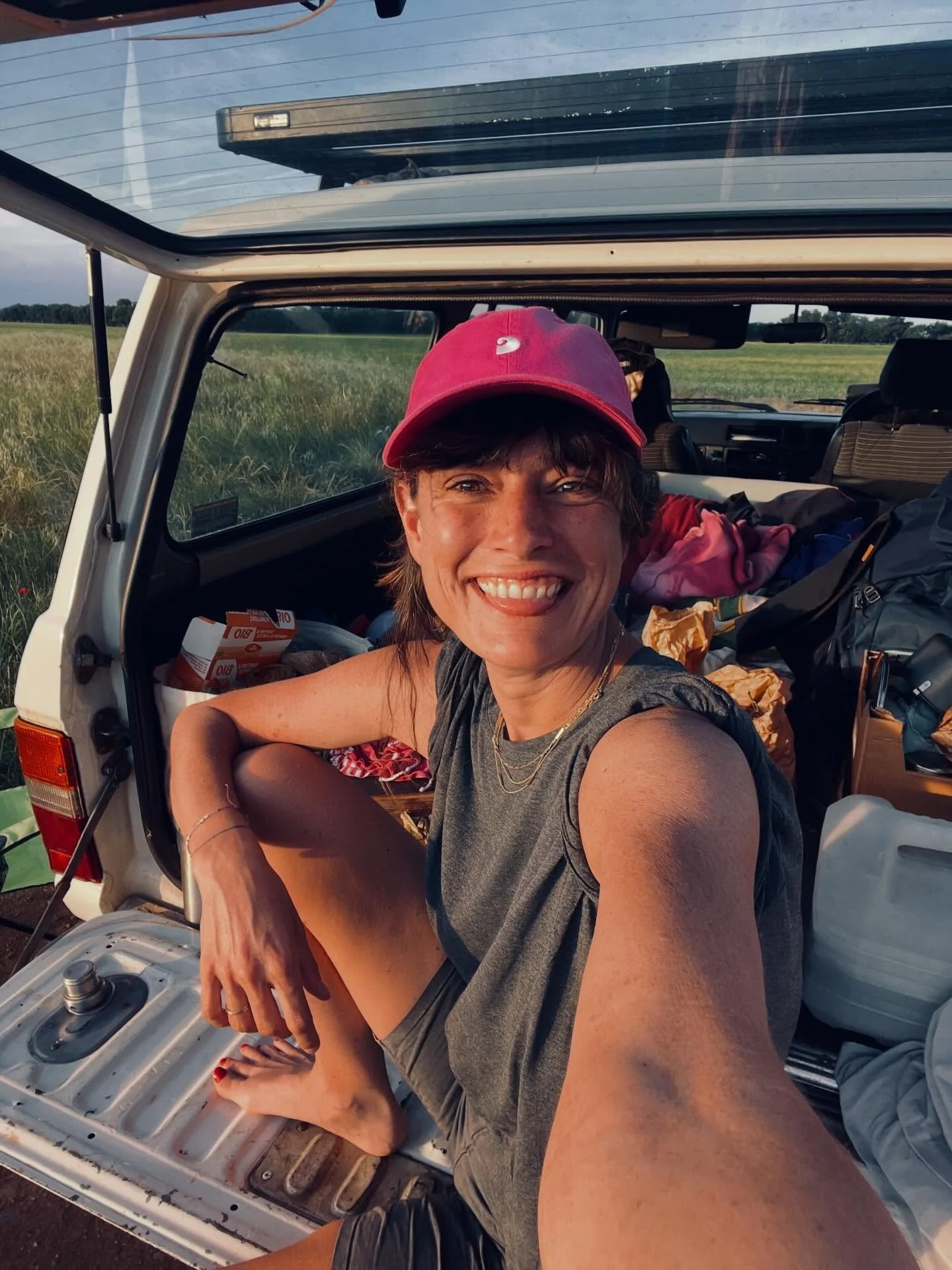 Hello, moi c&rsquo;est Caro, j&rsquo;ai 42 ans et je kiffe ma vie.
Voil&agrave;, c&rsquo;est dit !

Je suis une &eacute;picurieuse, curieuse &eacute;picurienne, multi passionn&eacute;e, g&eacute;n&eacute;raliste, amoureuse de tout ce que l&rsquo;exp&