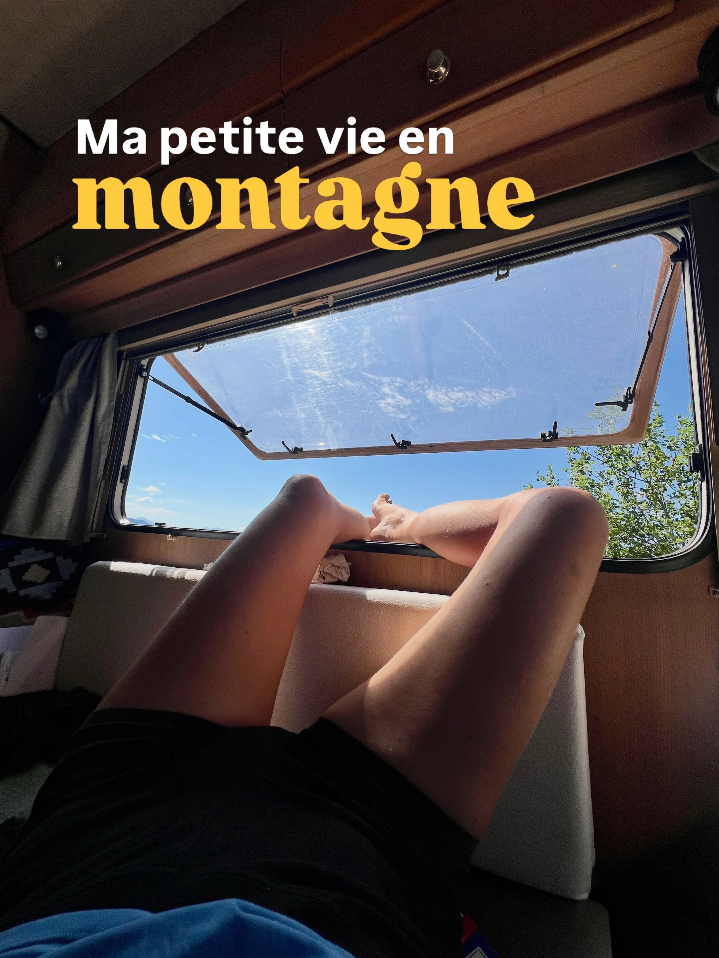 Photo dump d&rsquo;un quotidien d&rsquo;accompagnatrice en montagne 

Marcher au sommet 

Sourire 

Manger 

Se poser au sommet et pique-niquer 

Marcher sur les cr&ecirc;tes 

Contempler la beaut&eacute; 

Encore manger 

Partager avec les coll&egra