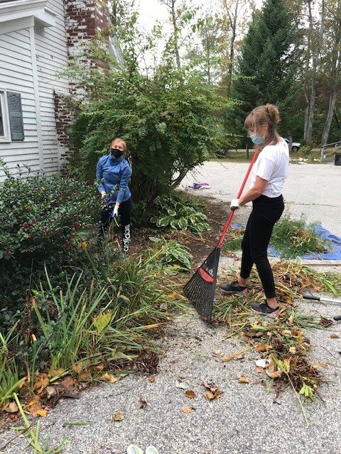 IDEXX volunteers Sarah Caron.left Kathy Morissette.right.jpg