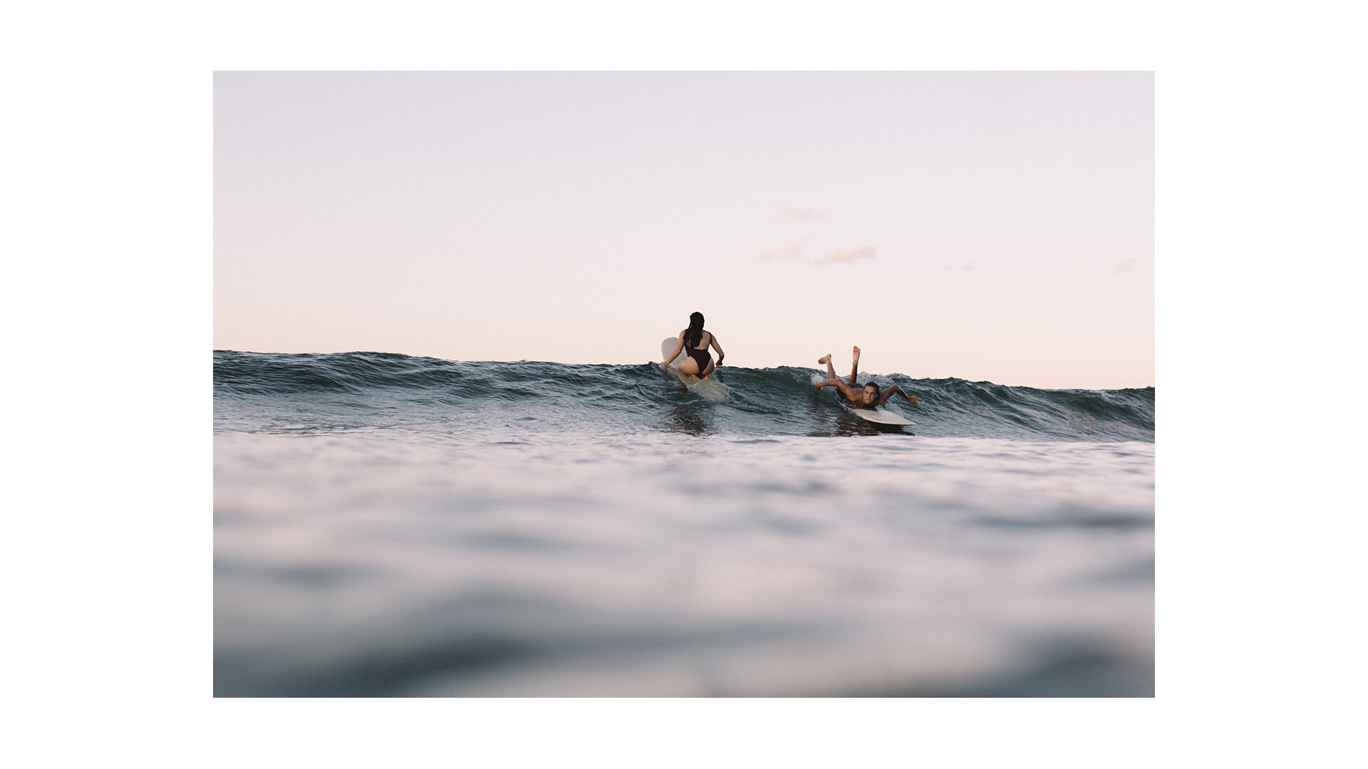 toby-butler-tobybutlerphoto-surfing-surf-surfers-girl-bikini-swimsuit-noosa-noosaheads-australia-sunshinecoast-friendship-love-sunset4.jpg