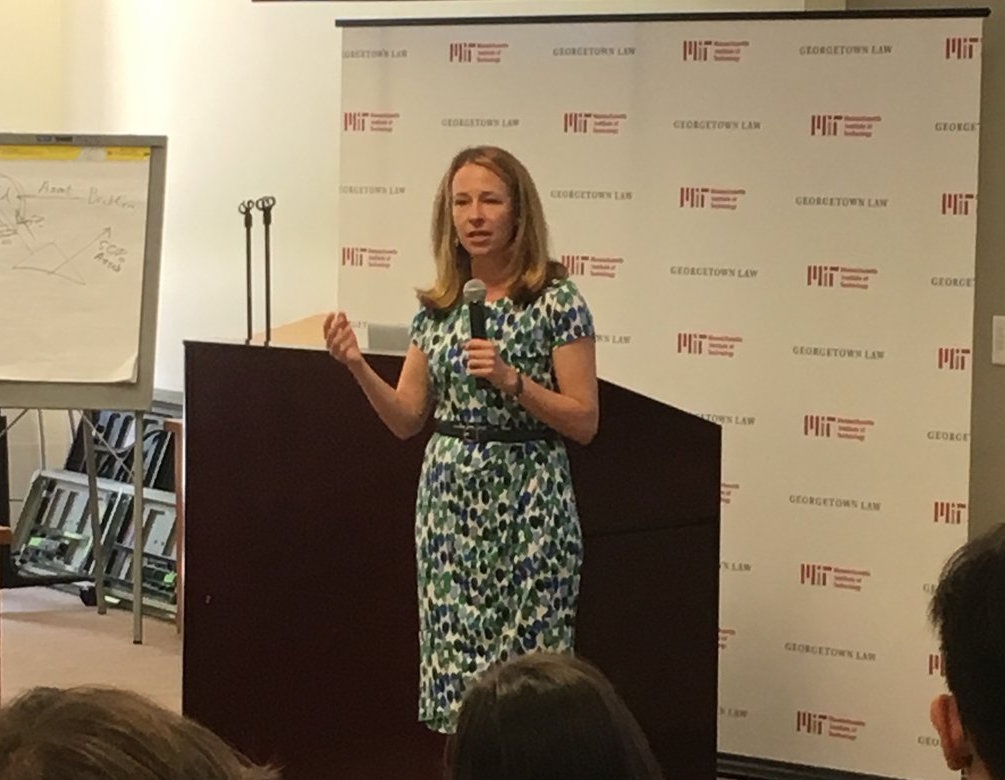 FTC Commissioner Terrell McSweeny (L'04) kicks off the Georgetown-MIT Privacy Practicum at Georgetown Law, April 27, 2017.