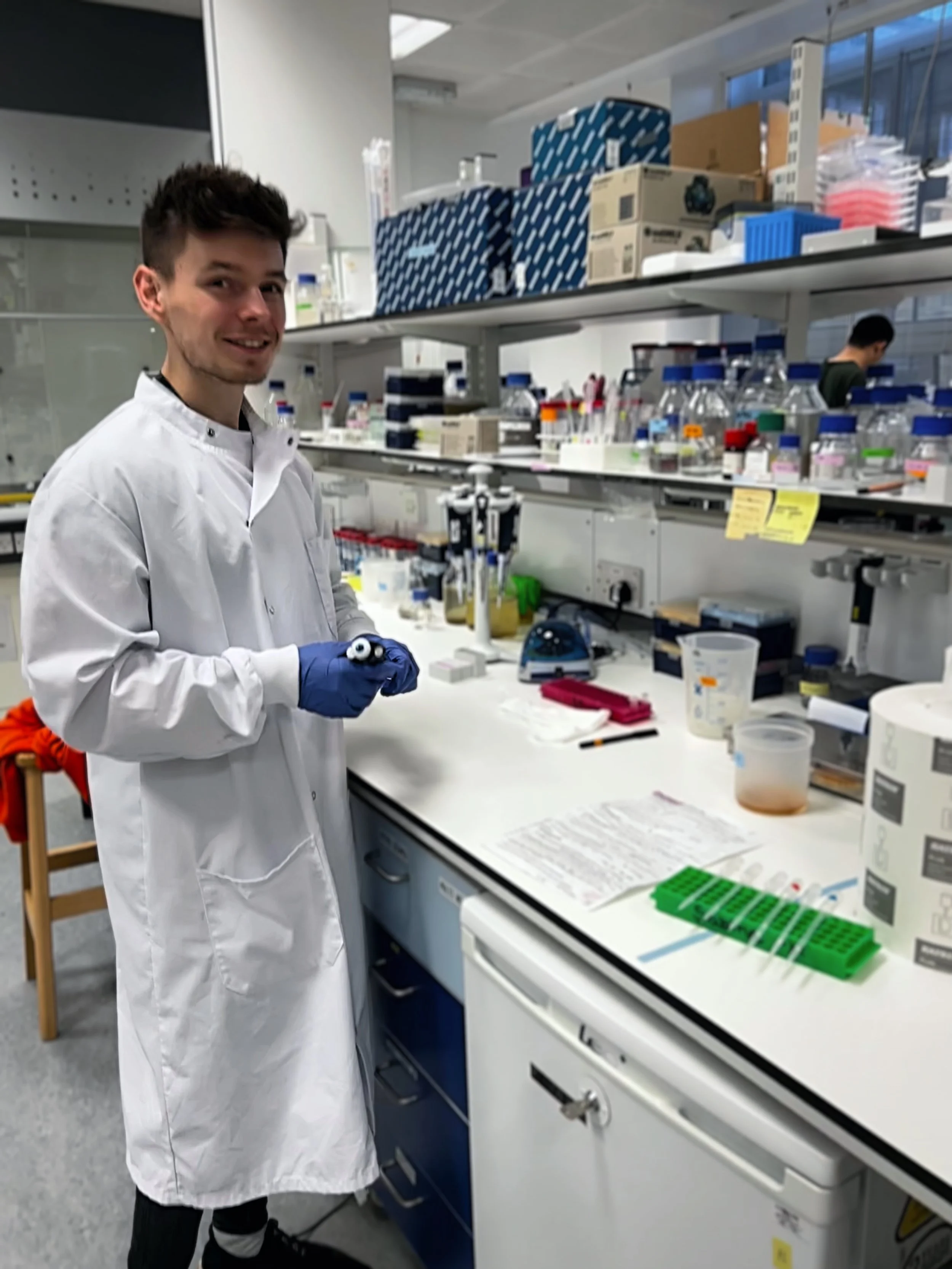 Tada Lab Welcome Lewis! — Zebrafish UCL