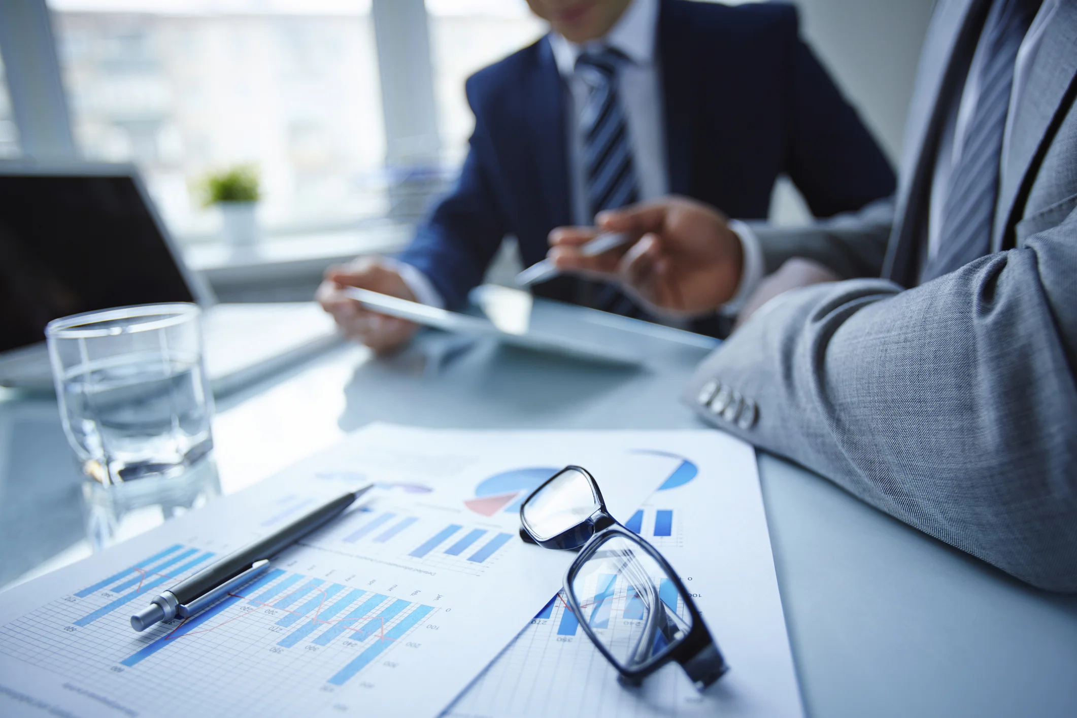 businessMeeting[1].jpg