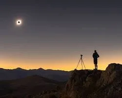 Eclipse solaire du 12 aout : attention aux yeux !
