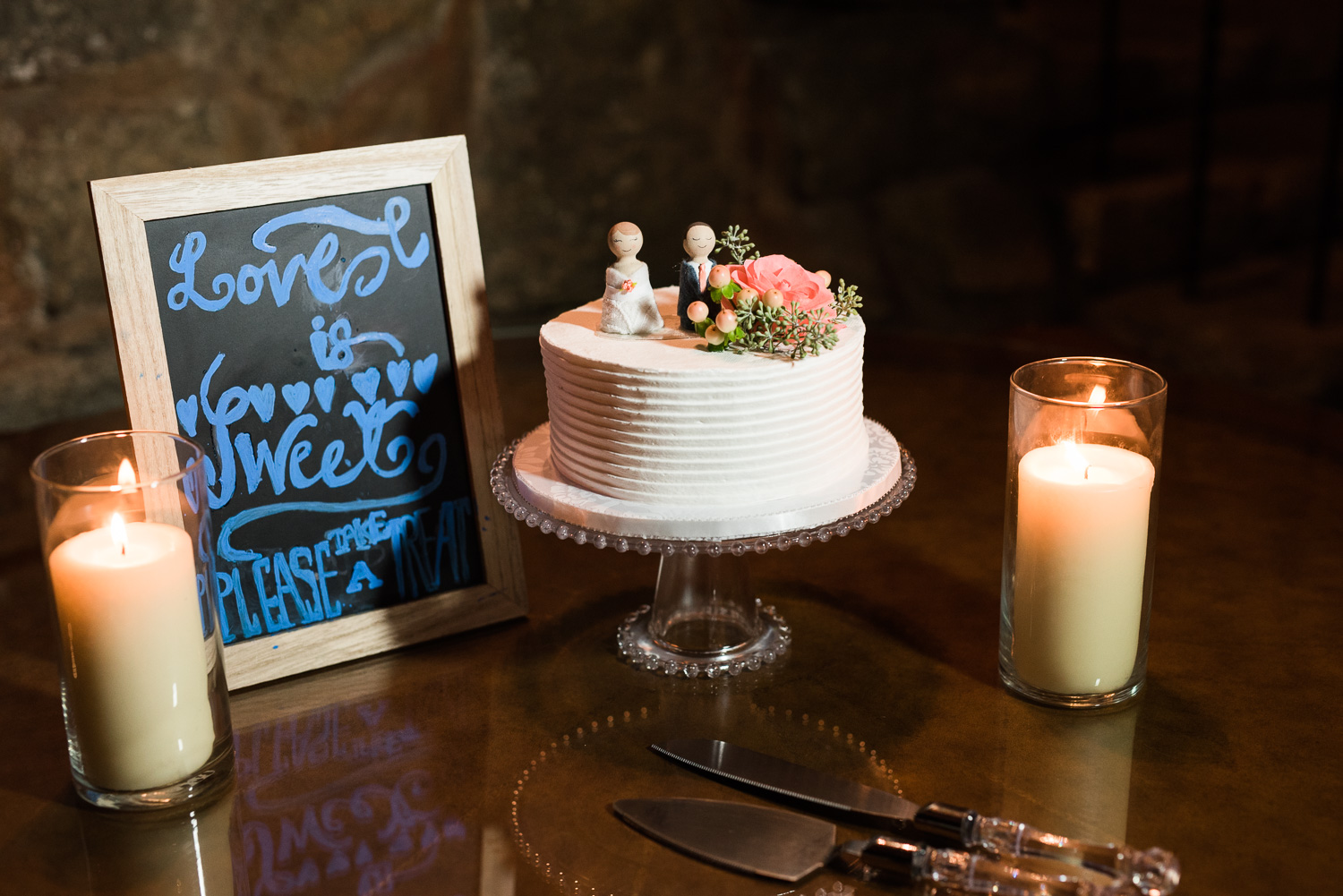 Mt. Woodson Castle Wedding // Brandi Welles Photographer // Wedding Cake