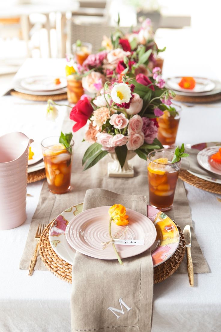 e7273057dfdb940ec3bbf16d470ef003--fall-table-settings-beautiful-table-settings.jpg