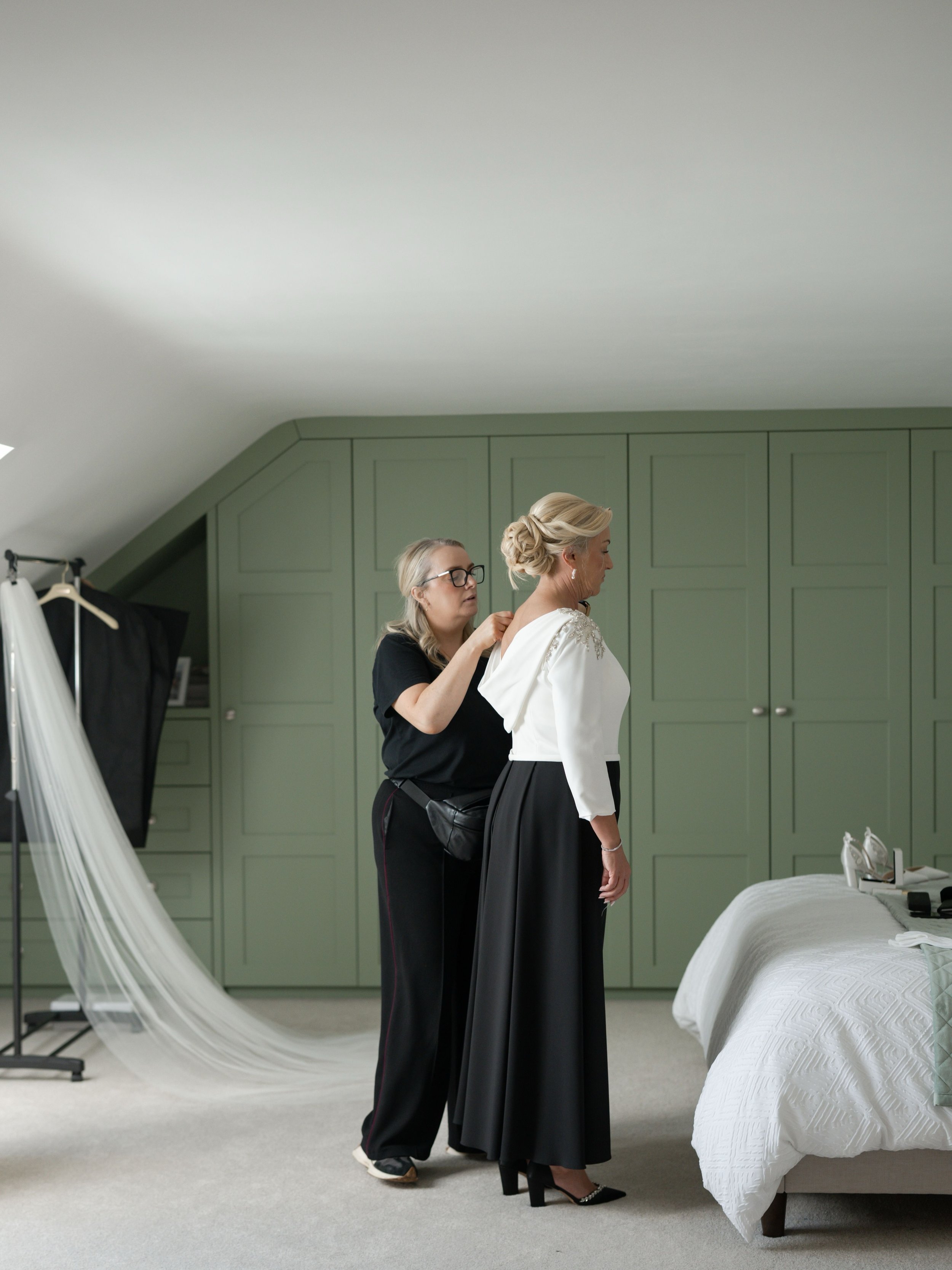 It&rsquo;s not just about &lsquo;Dressing the Bride&rsquo;, it&rsquo;s all the quiet little behind the scenes moments that make the difference to your wedding morning running smoothly! 

Having me as your bridal dresser means I&rsquo;m there to assis