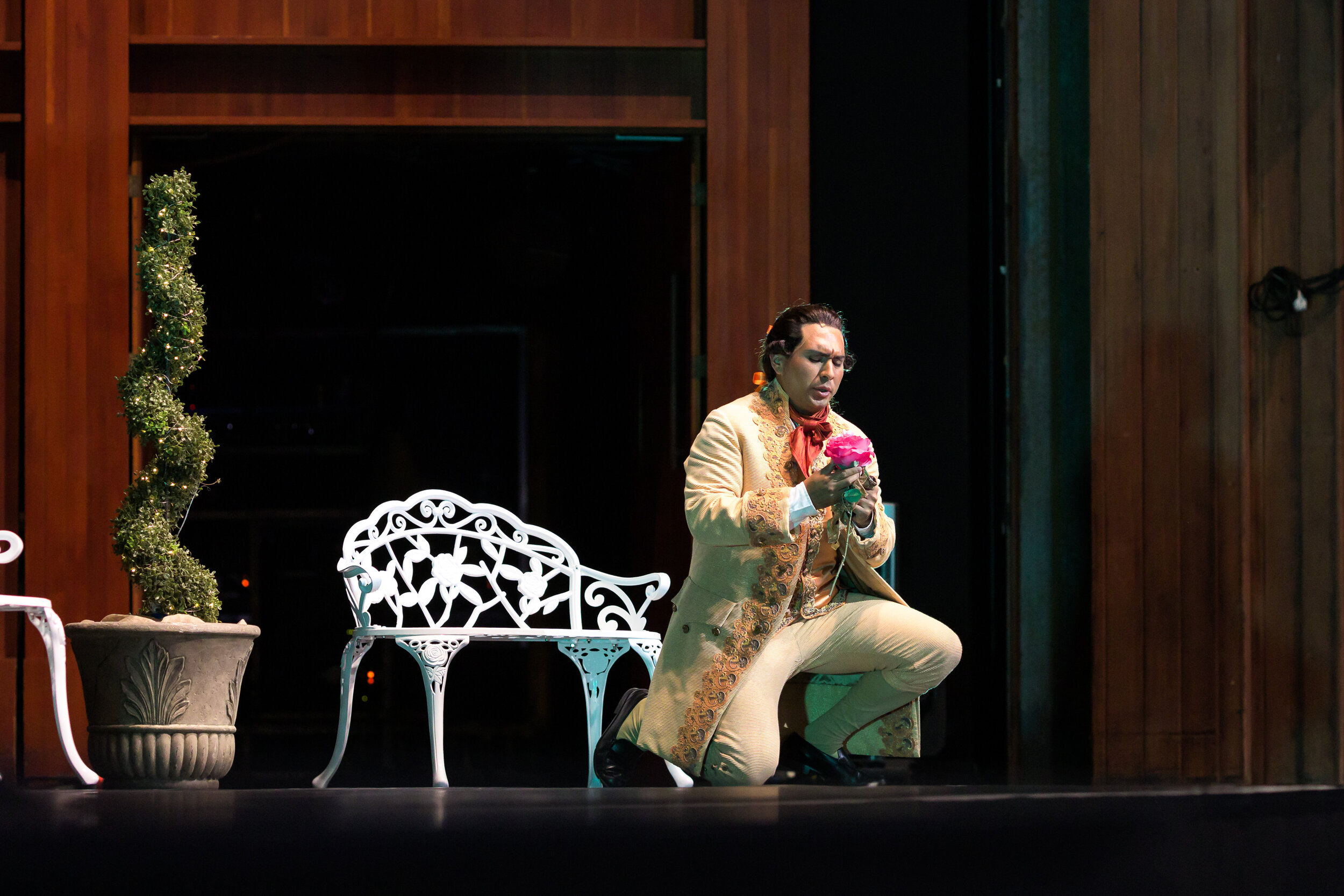  Valcour in L’amant anonyme at Wolf Trap Opera. Photo: A.E. Landes Photography. 