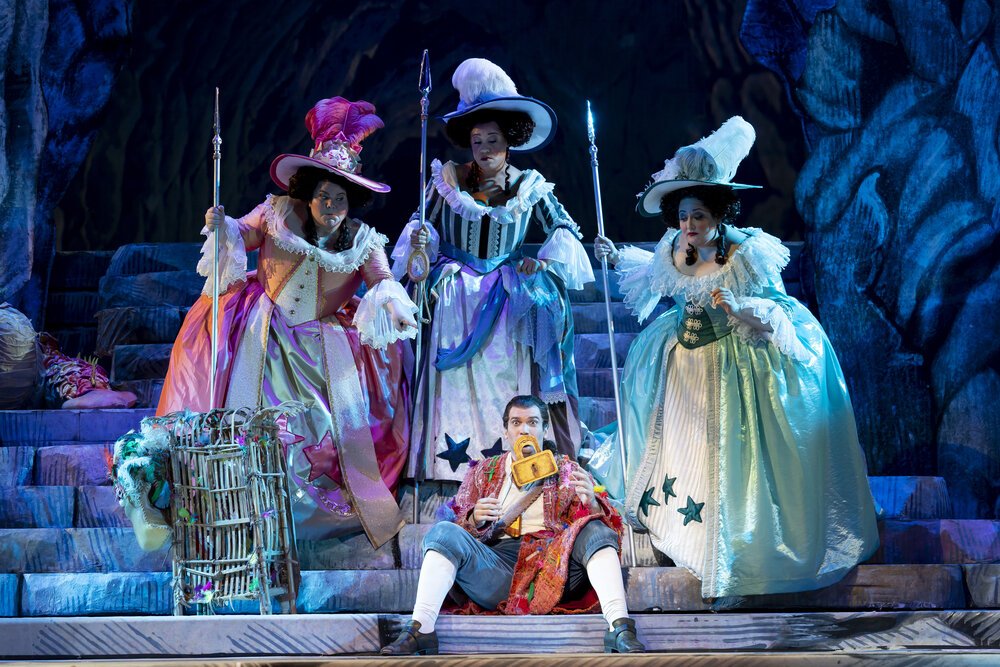  Papageno in Die Zauberflöte with Washington National Opera. Photo: Scott Suchman. 