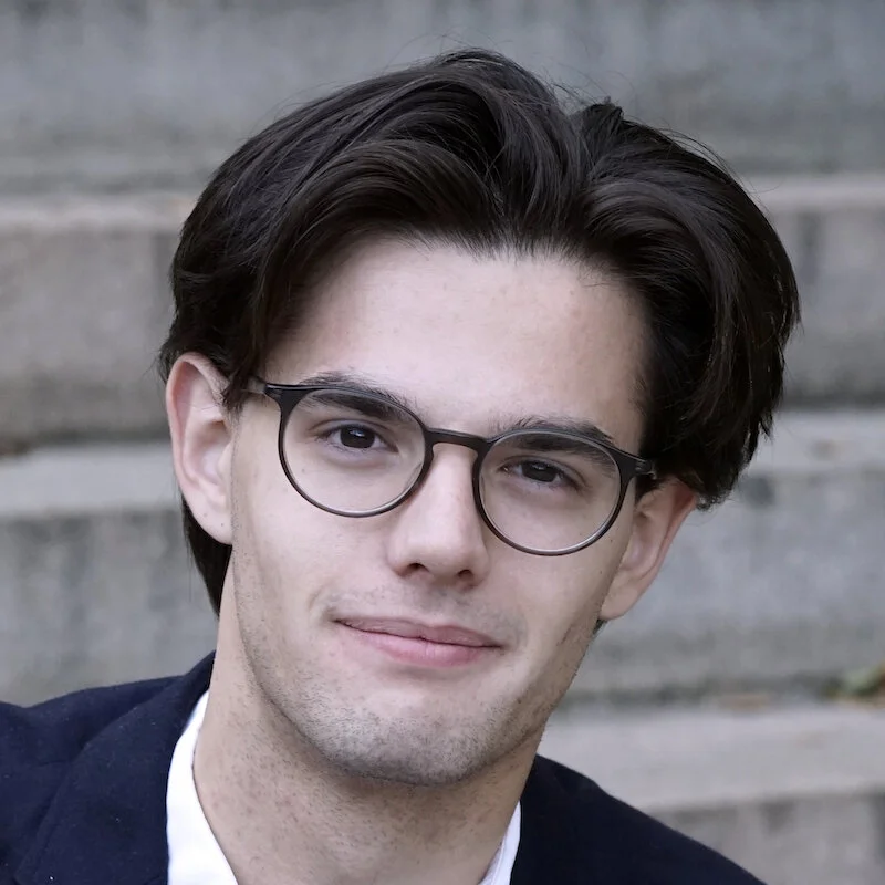 NICKELL, THOMAS, SQUARE CROPPED PHOTO, 2019 FOR CARNEGIE.jpg