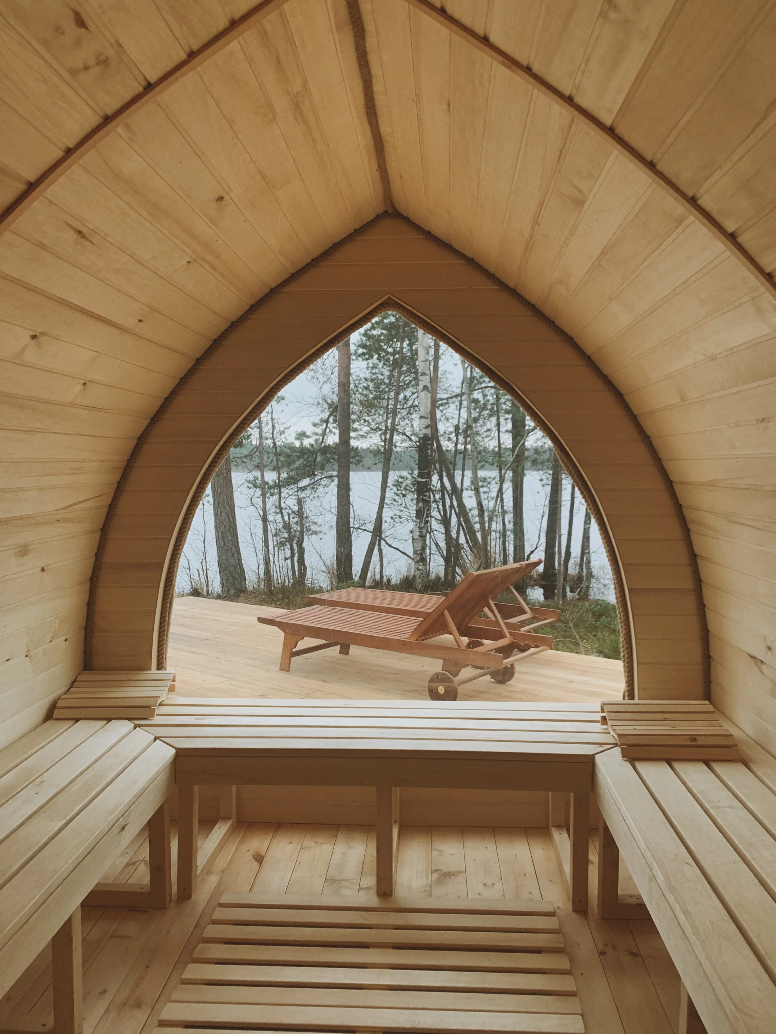 Баня в We Lodge