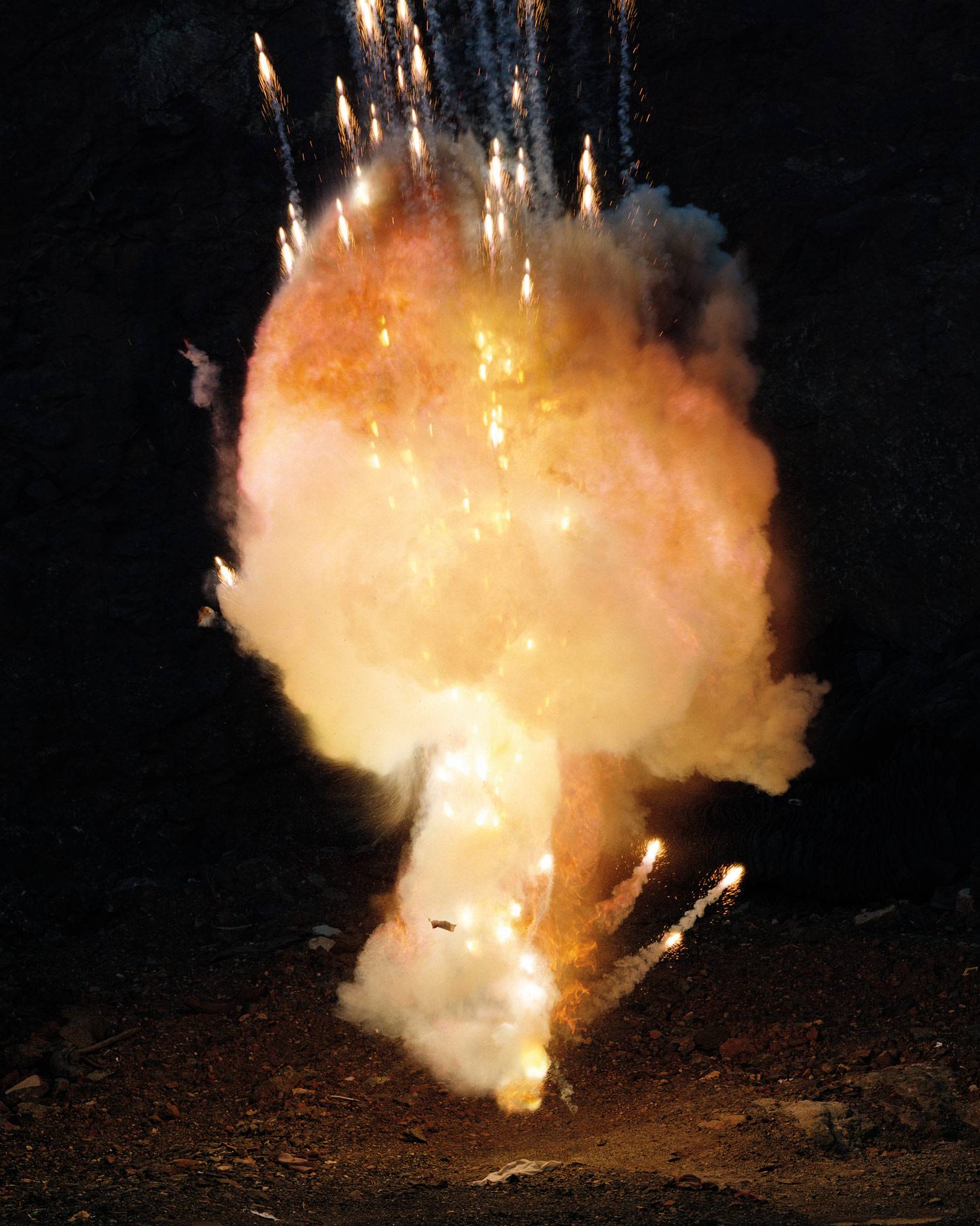 Explosion_B_CMYK_500.jpg