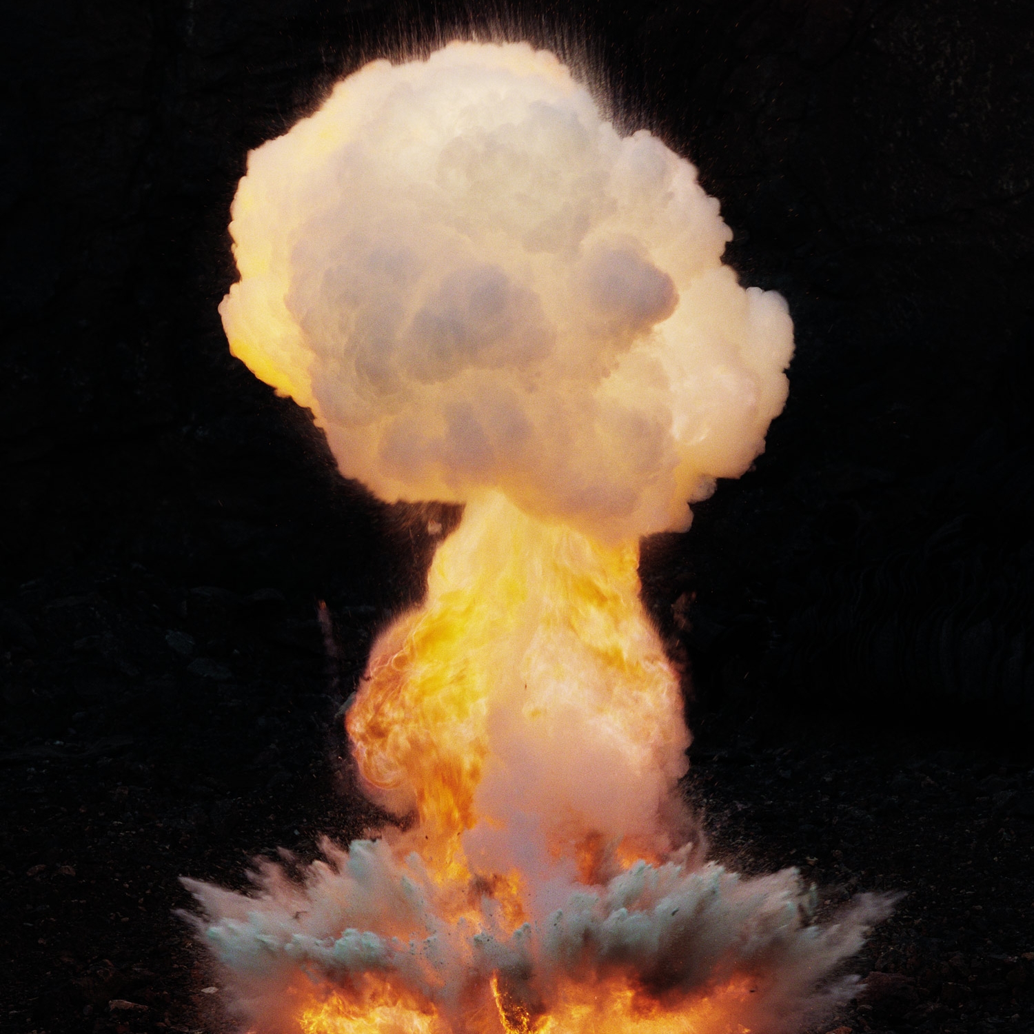 Explosion_D_CMYK_500.jpg