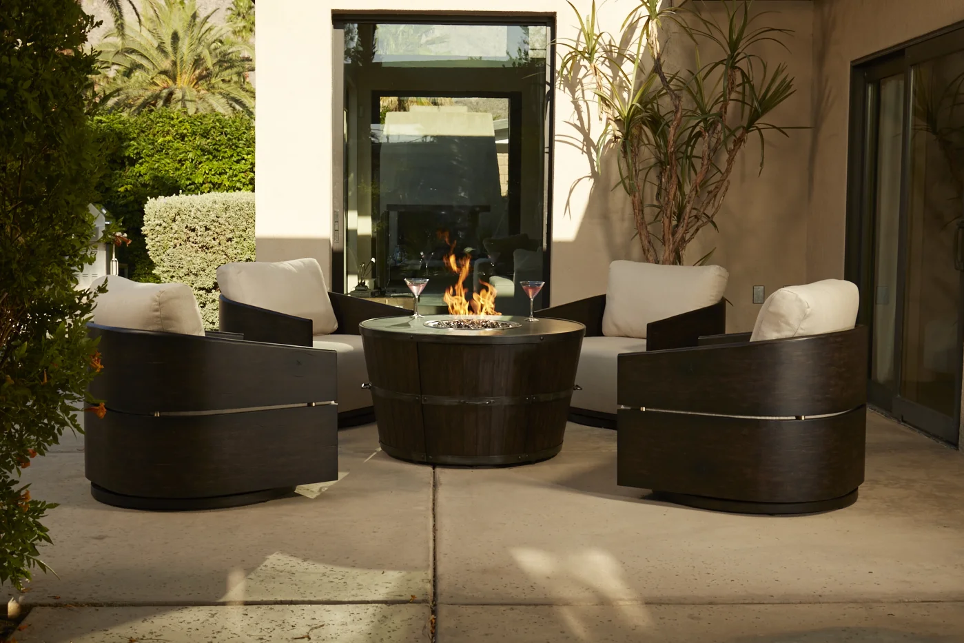 TRIBECA | SWIVEL LOUNGE CHAIR