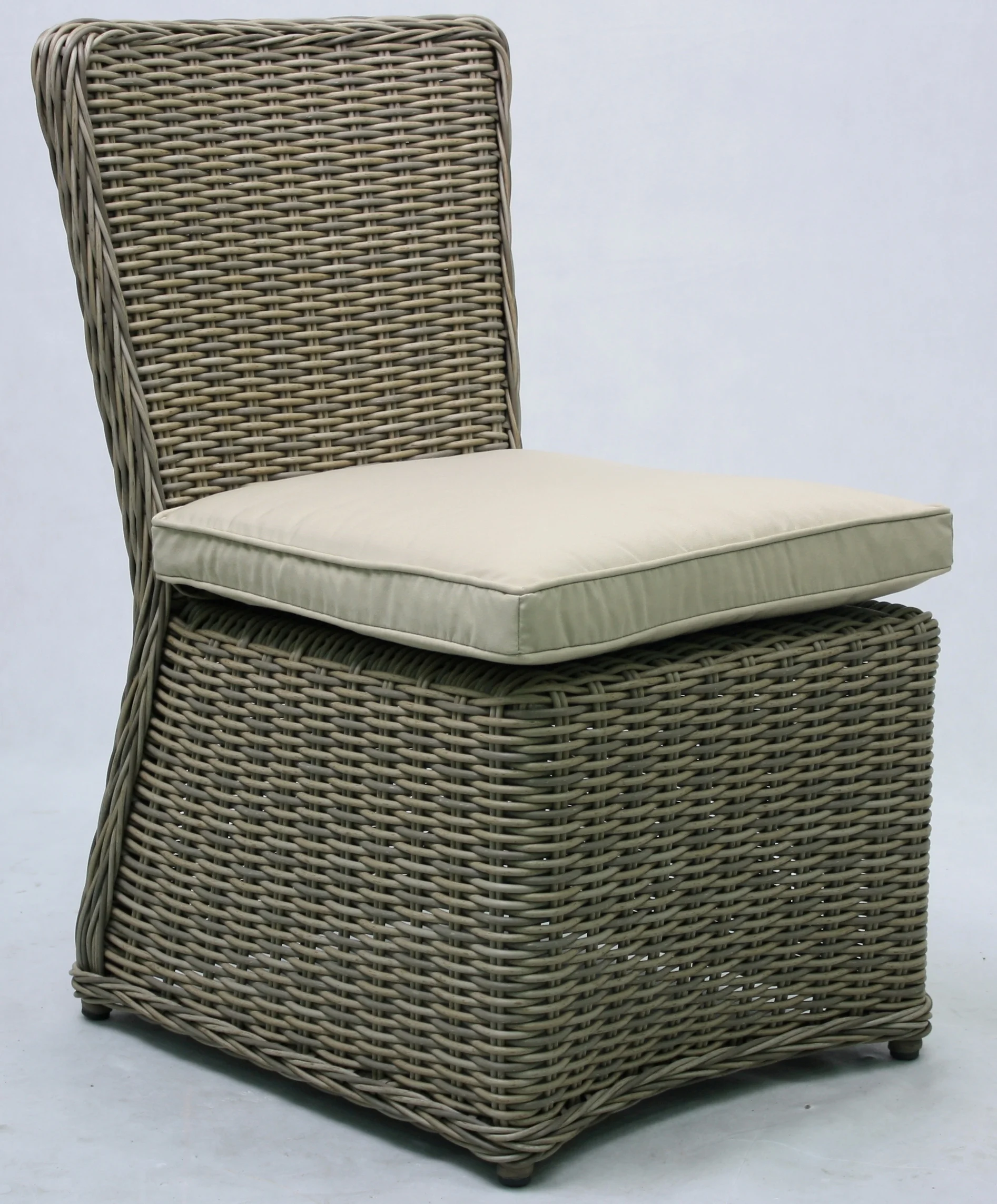 996021 Greenville Side Chair 25 x 24 x 35