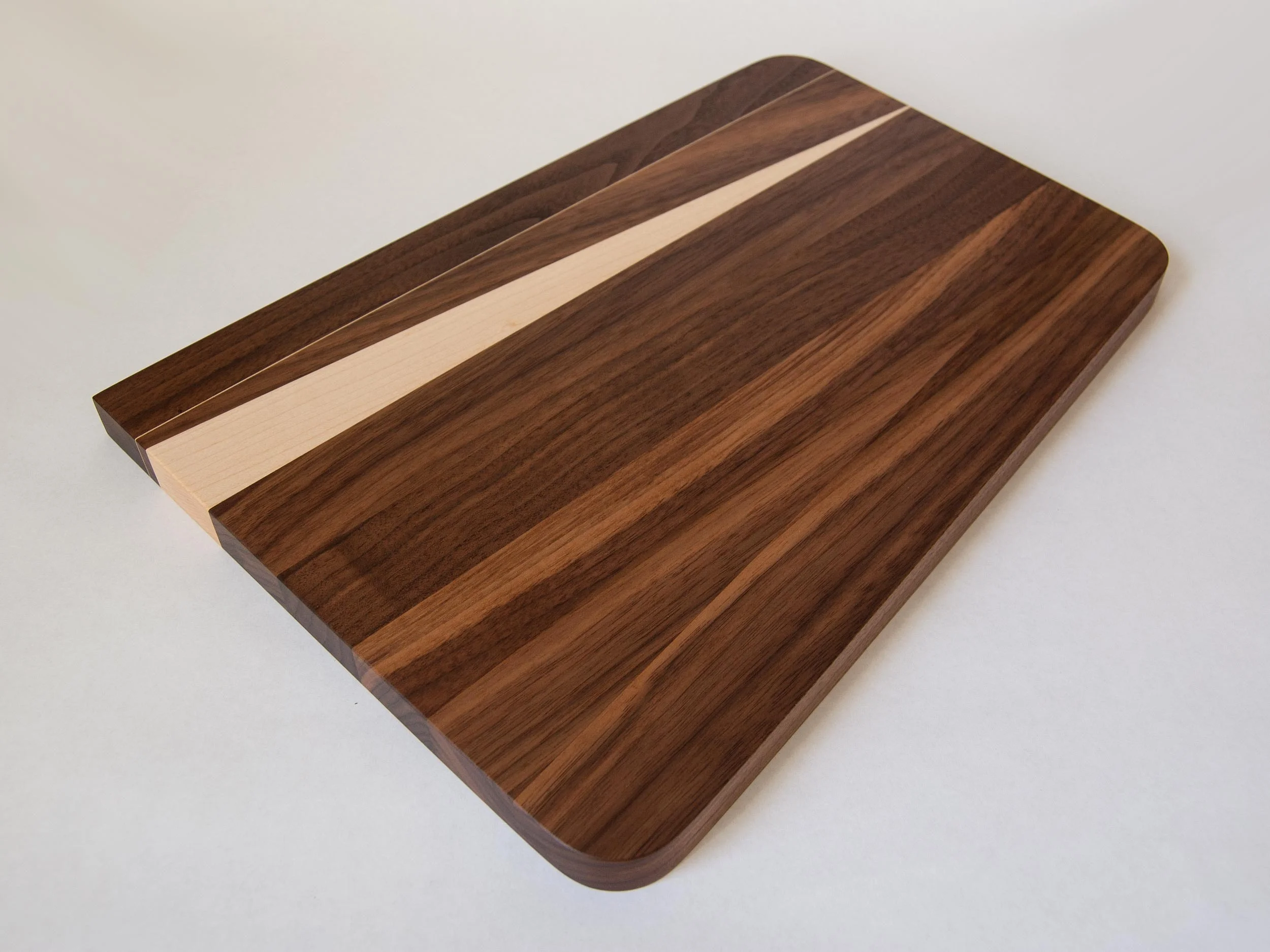 WalnutBoard_1AngleView.jpg