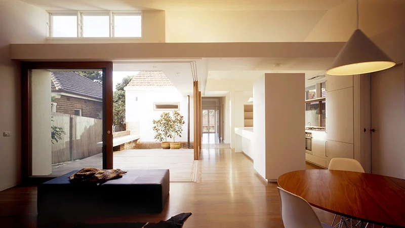 courtyard house112.jpg