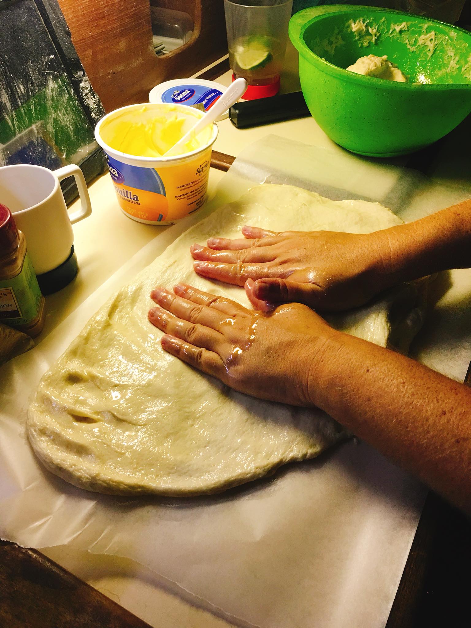 Sailing Life Day 76: Learning how to make homemade bread on the boat! 🤗