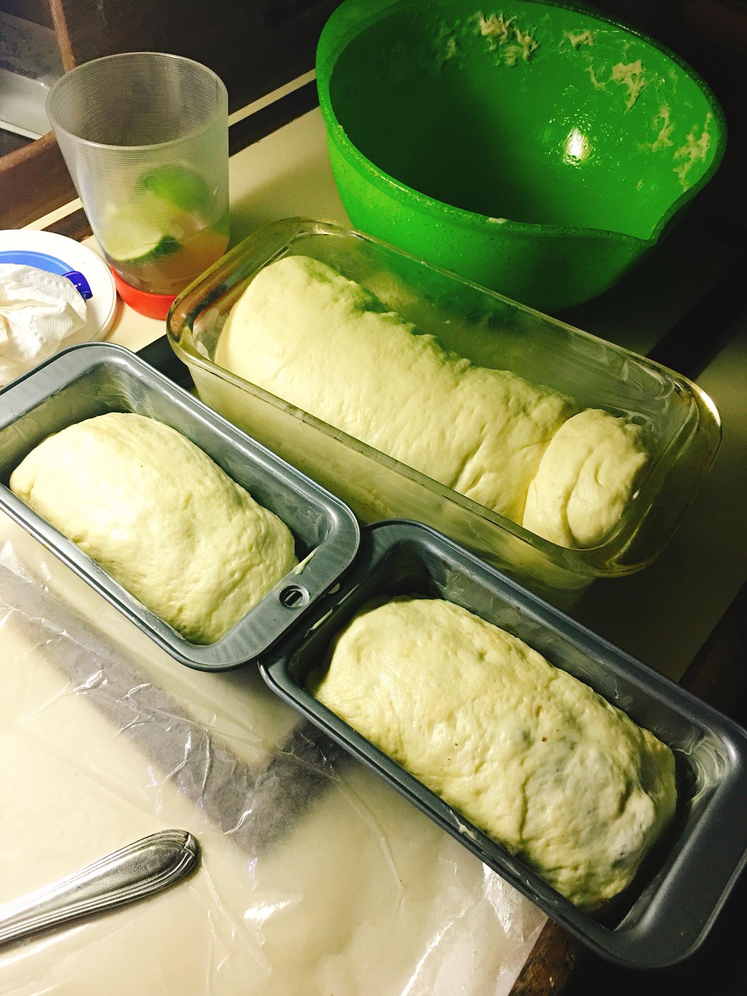 Sailing Life Day 76: Learning how to make homemade bread on the boat! 🤗