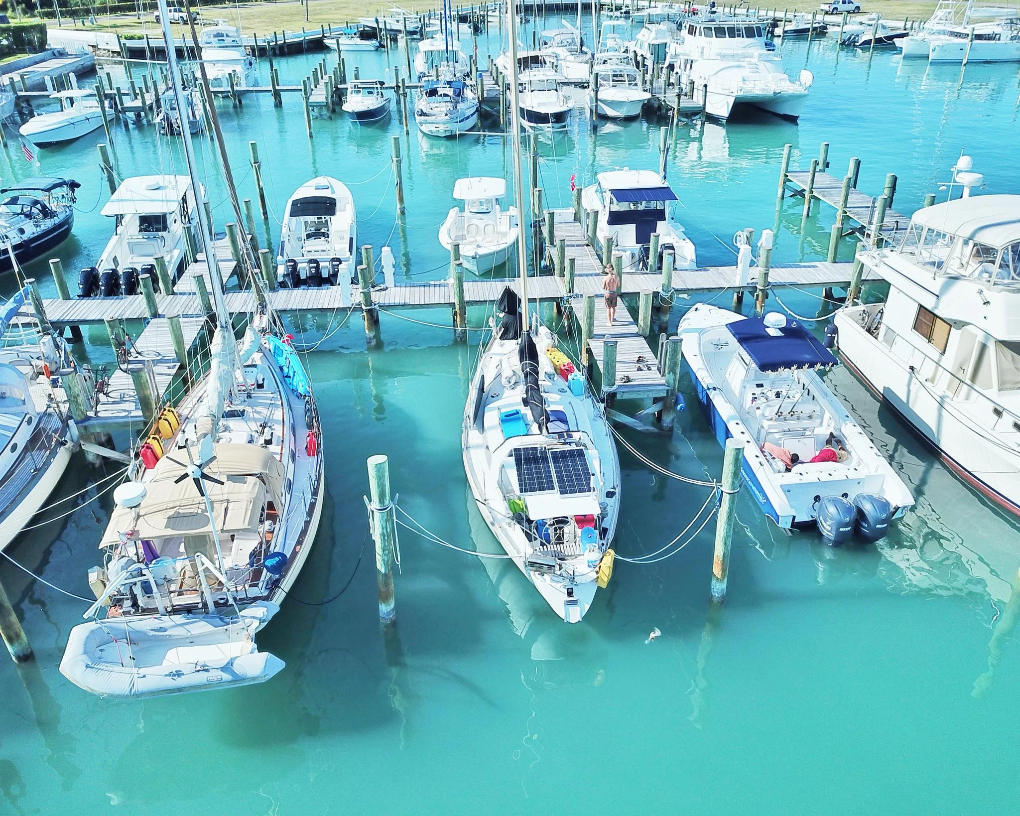 Sailing Life Day 16: Extended Days in Palm Cay Marina because of the Weather