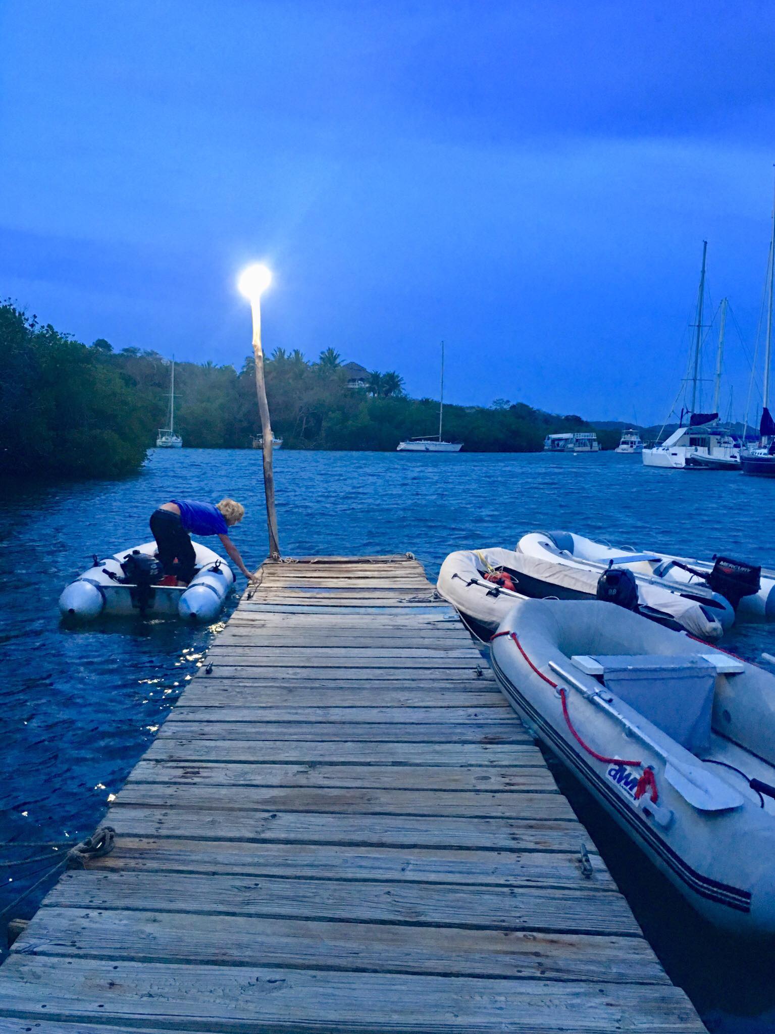 Liveaboard Life Day 91: Saturday Fundraising Gathering in Casa Blanca Restaurant