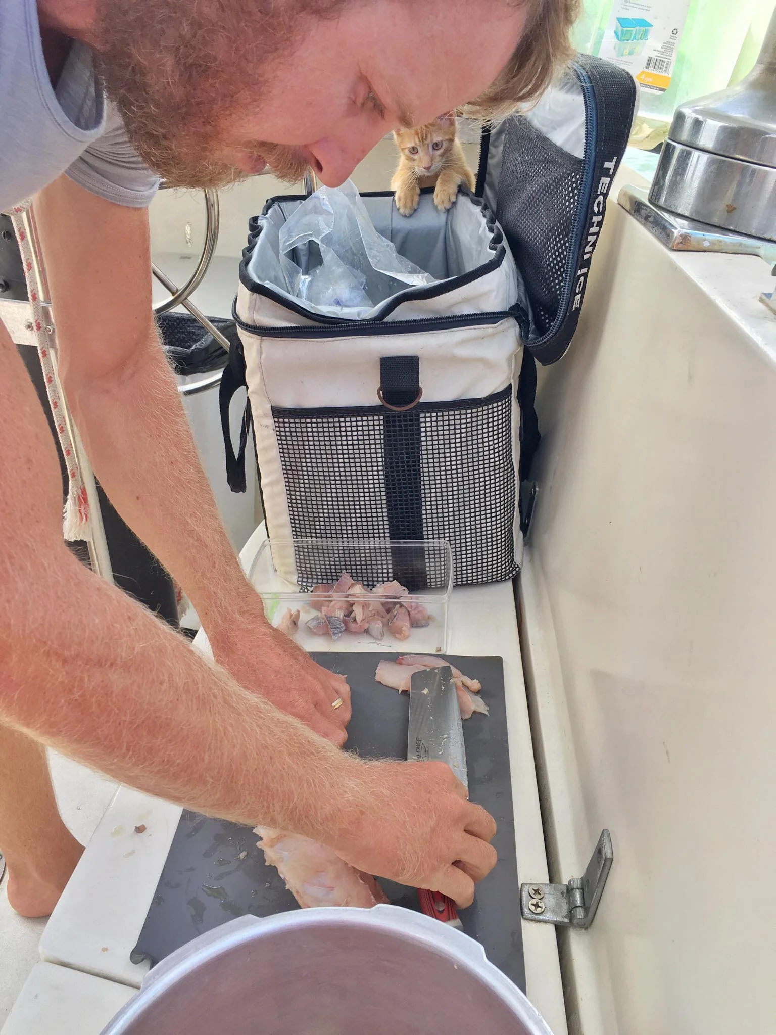 Liveaboard Life Day 171: Another beautiful day on the boat.. cooked Tamarind soup! ❤️